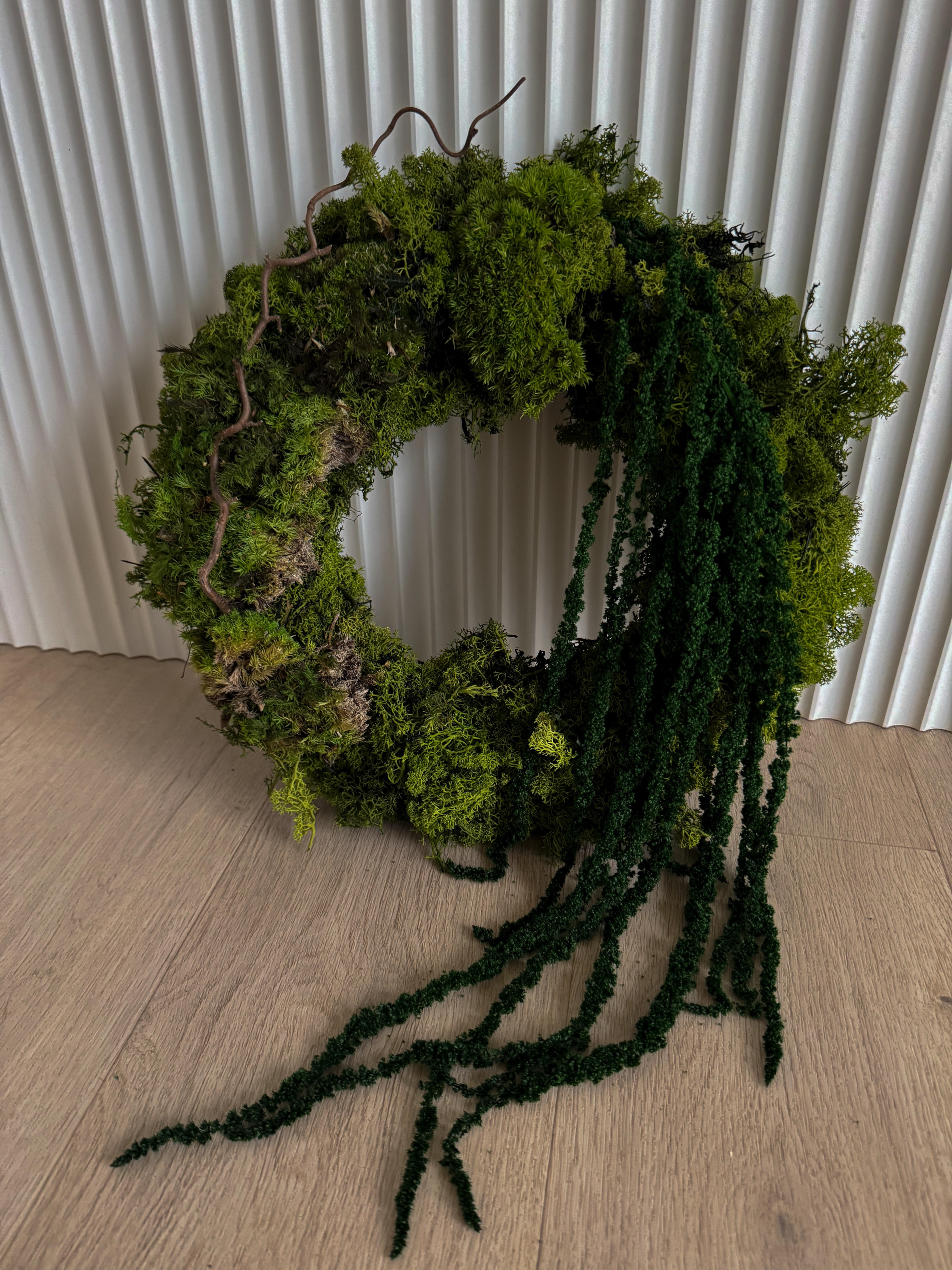 Vainikas Miško Takeliais