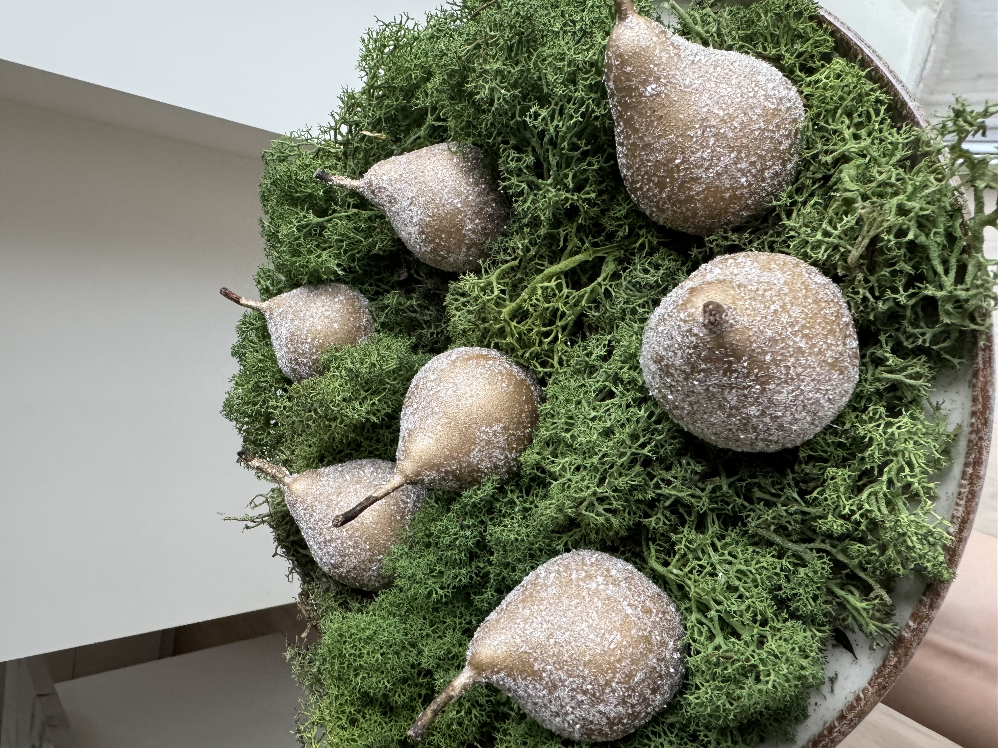 Vaškuotų Auksinių Kriaušių Kompozicija