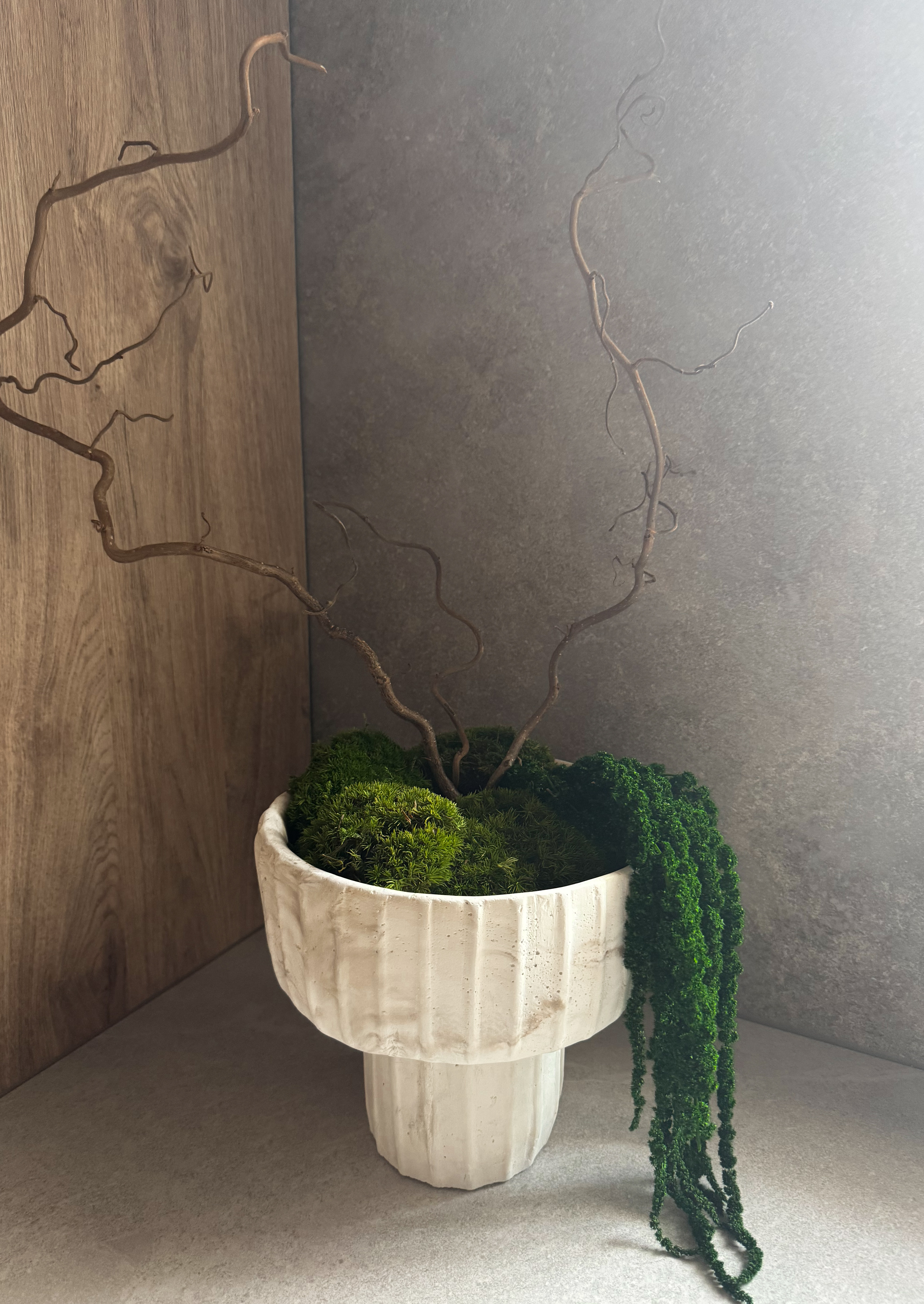 Ikebana Kompozicija Kartu Su Vaza