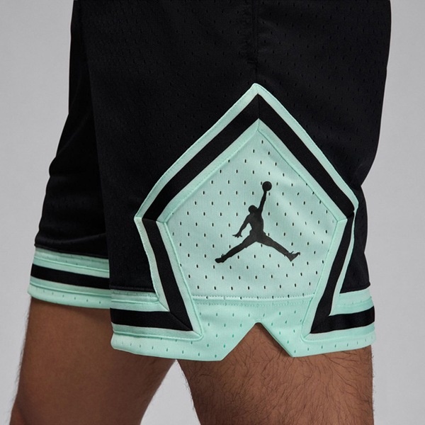 SHORT JORDAN DIAMOND MENTA