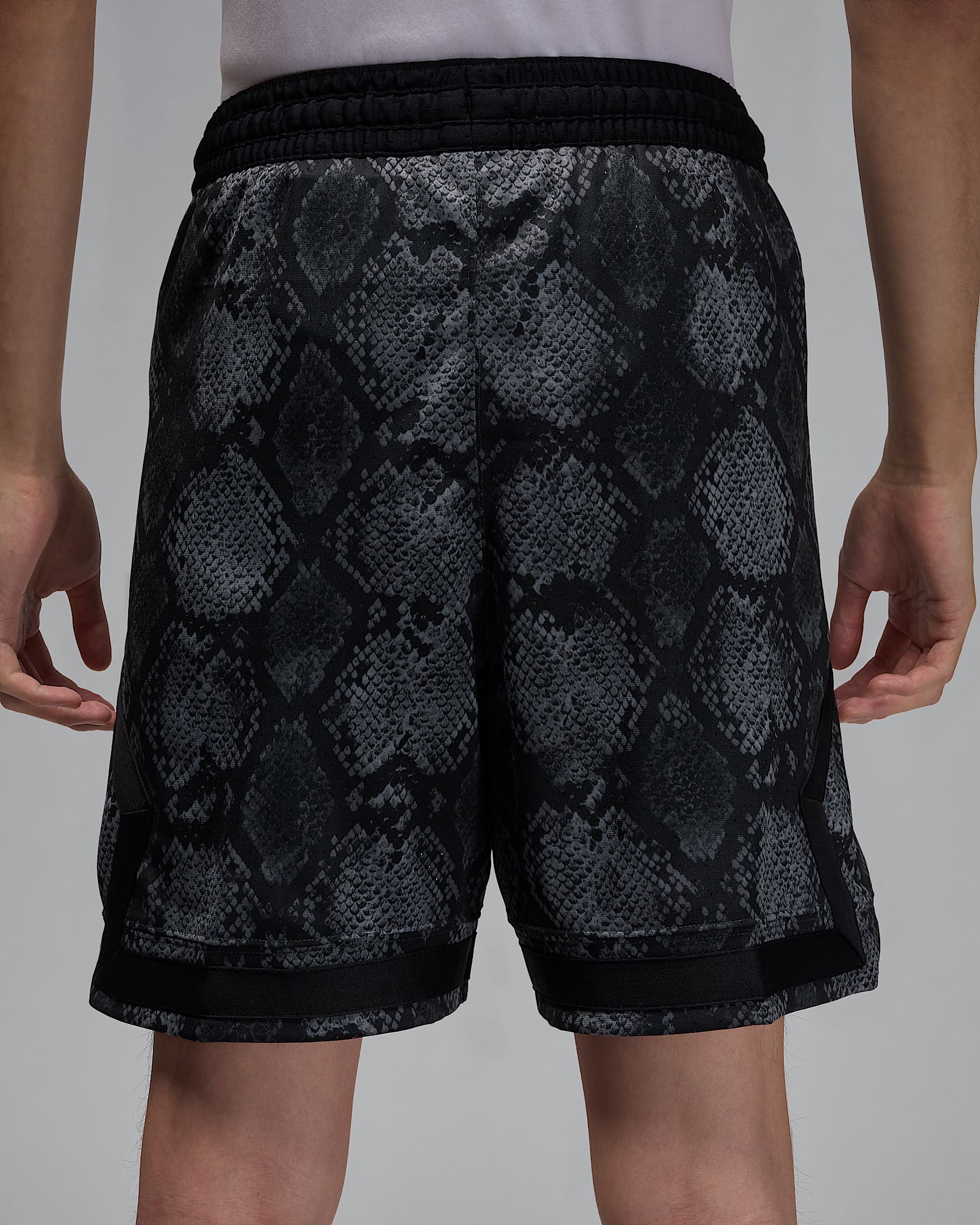 SHORT JORDAN DIAMOND PIEL DE SERPIENTE BLACK