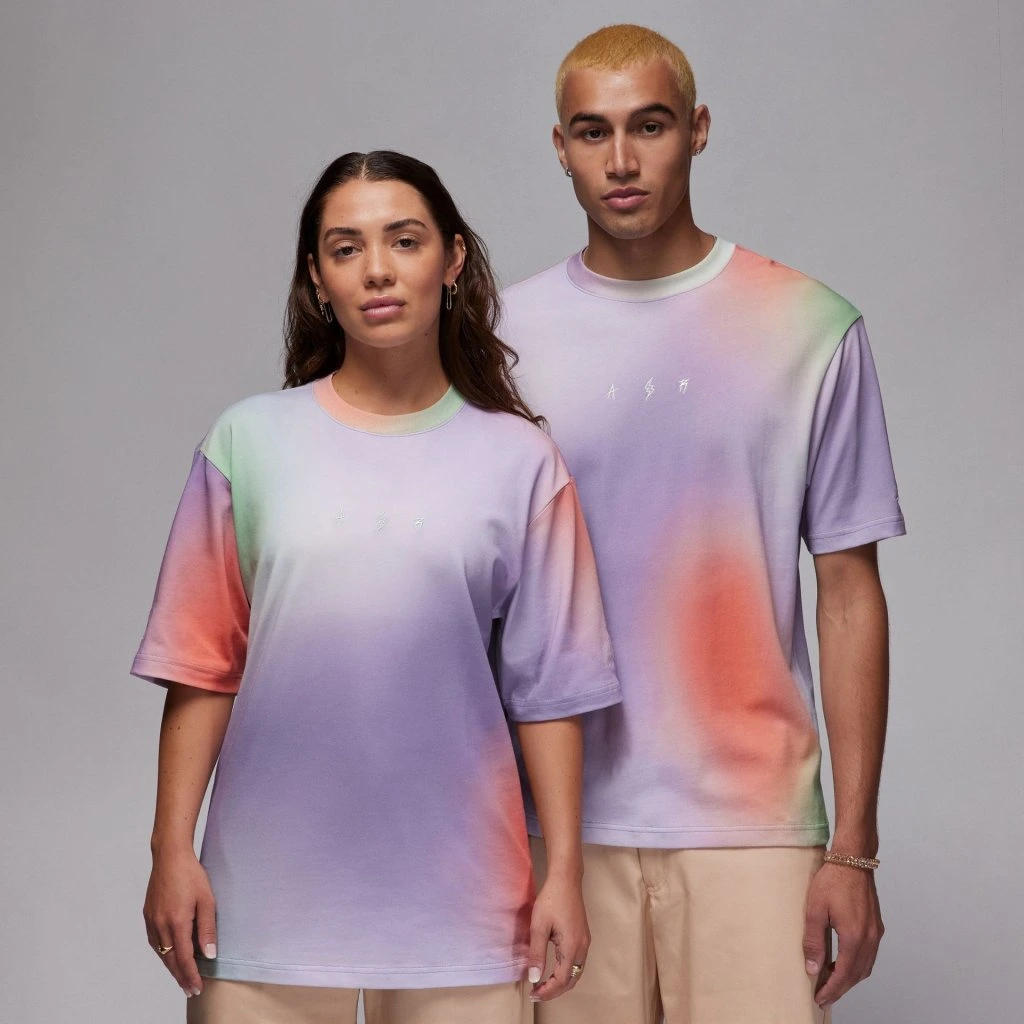 J BALVIN X JORDAN CON CAPUCHA ROSA GLAZE