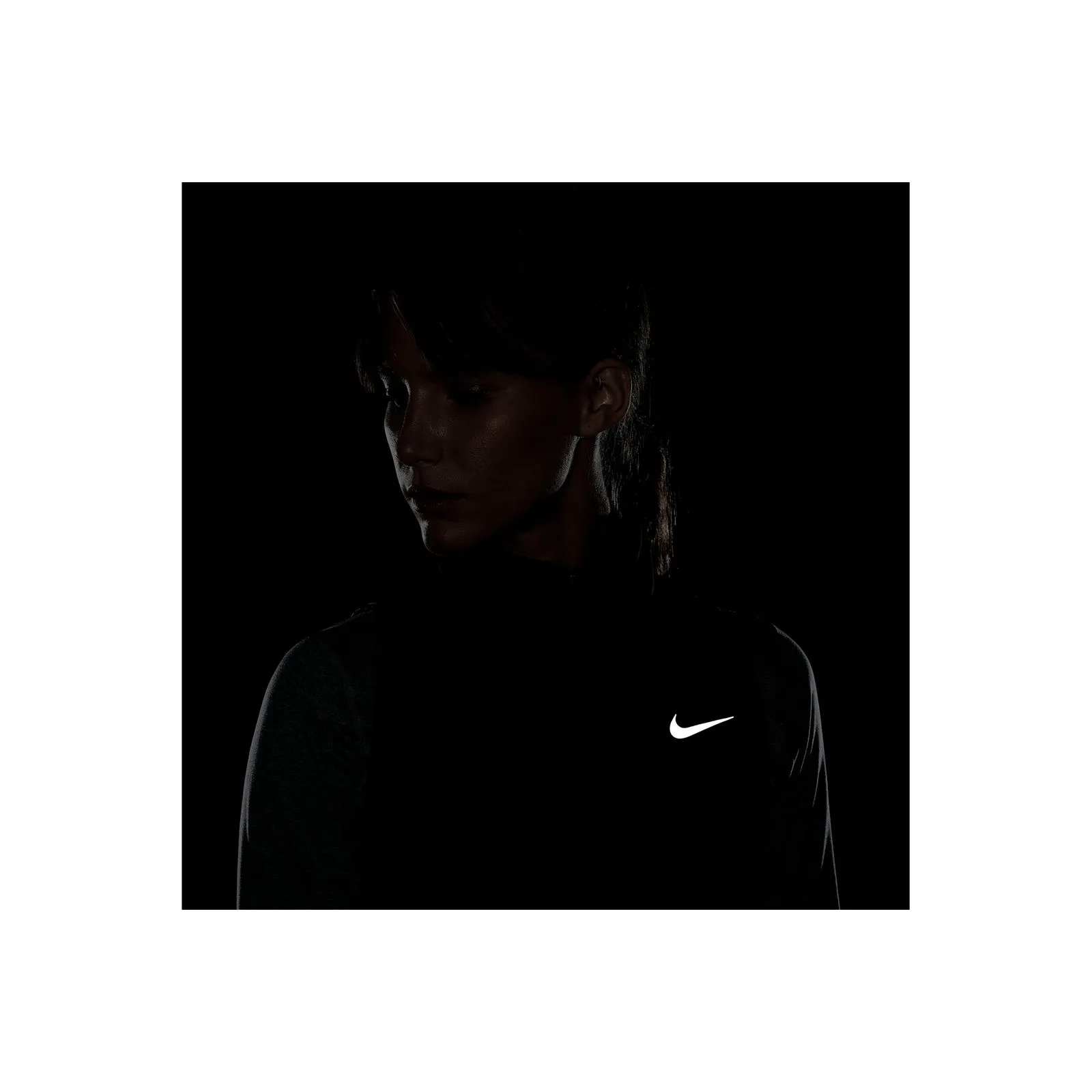 CHALECO NIKE THERMA FIT REFLECTIVO - MUJER