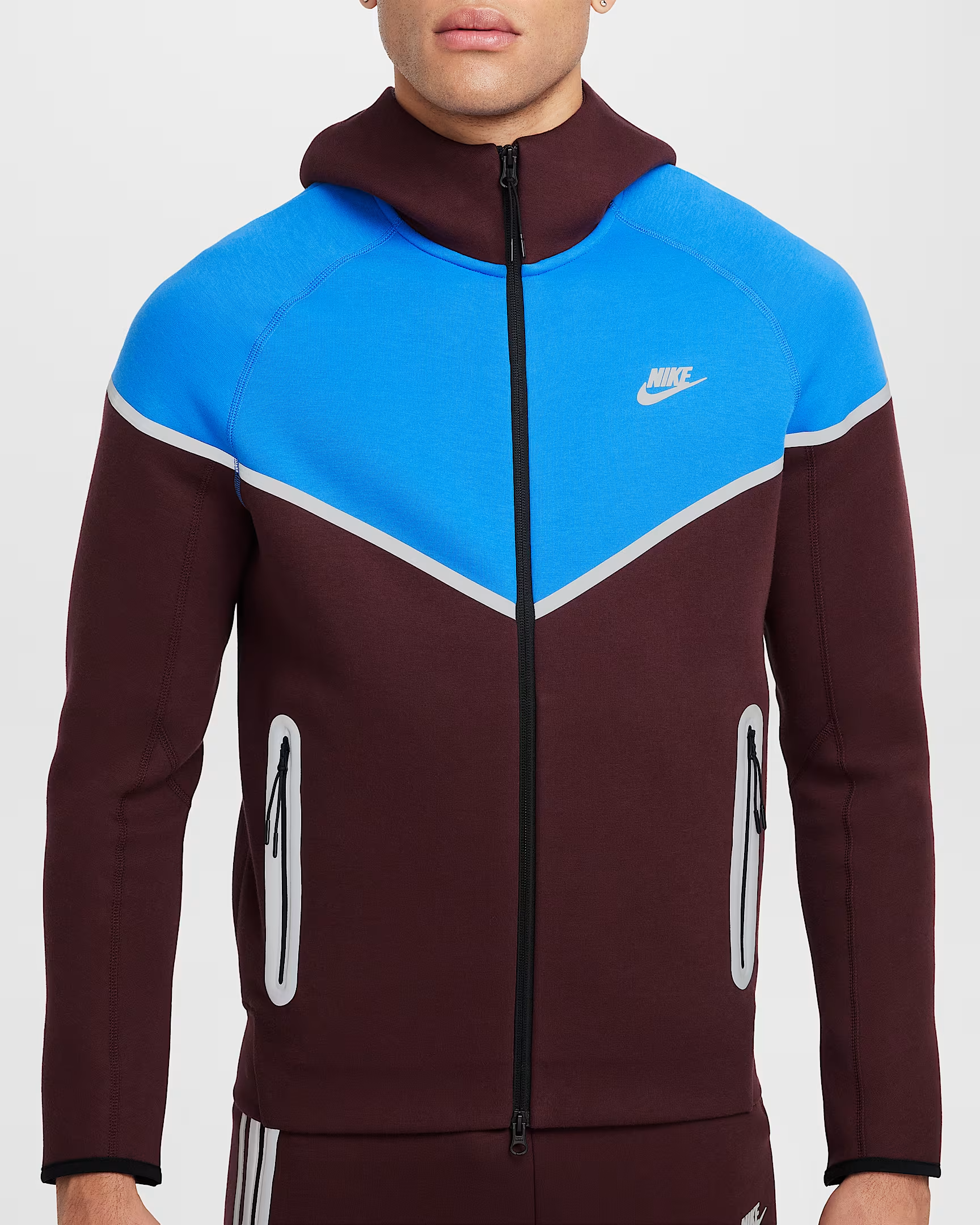 CASACA NIKE TECH 2026 REFLECTIVA