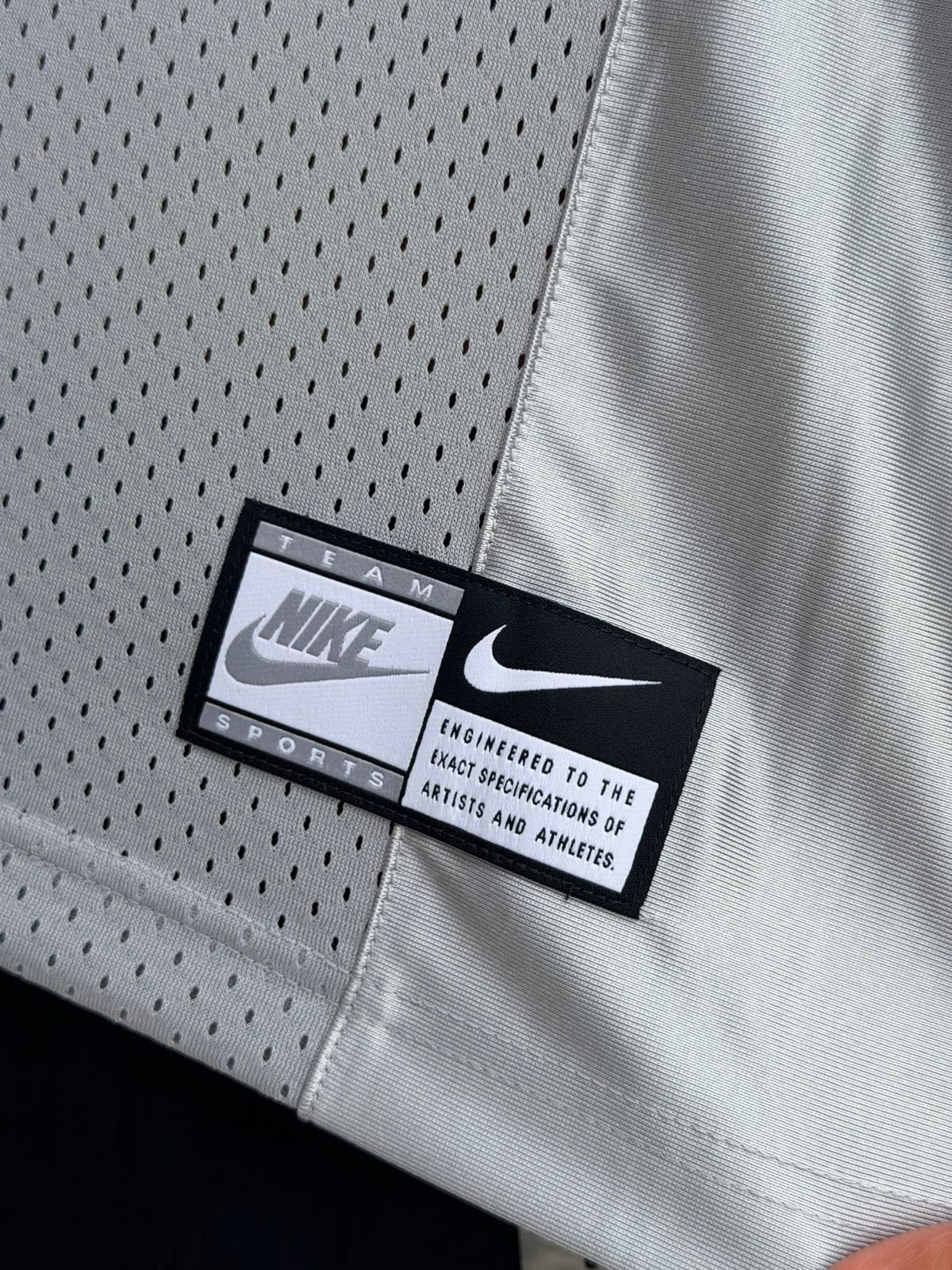 JERSEY NIKE SPORTWEAR GREY NEON