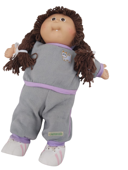 Cabbage patch doll: Signed on Left Hip
