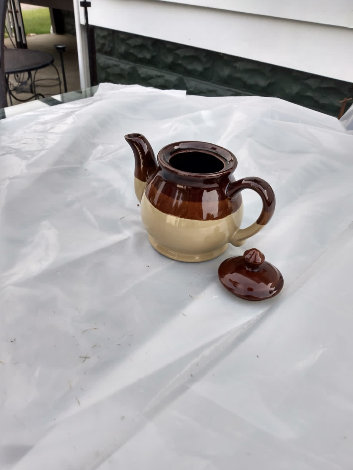 Brown tea pot
