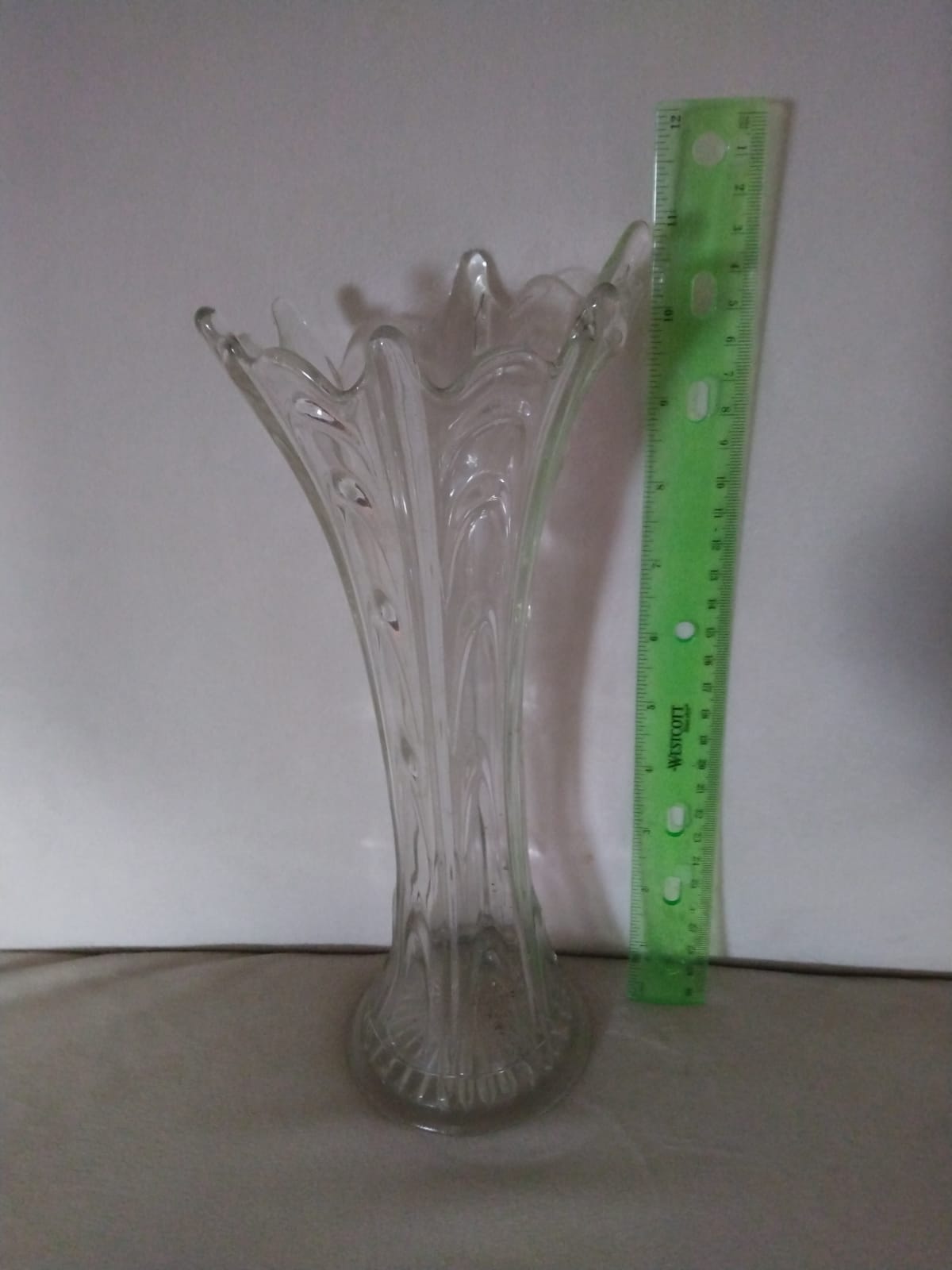 11" fluted flower vase