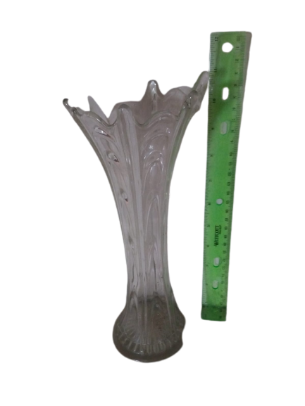 11" fluted flower vase