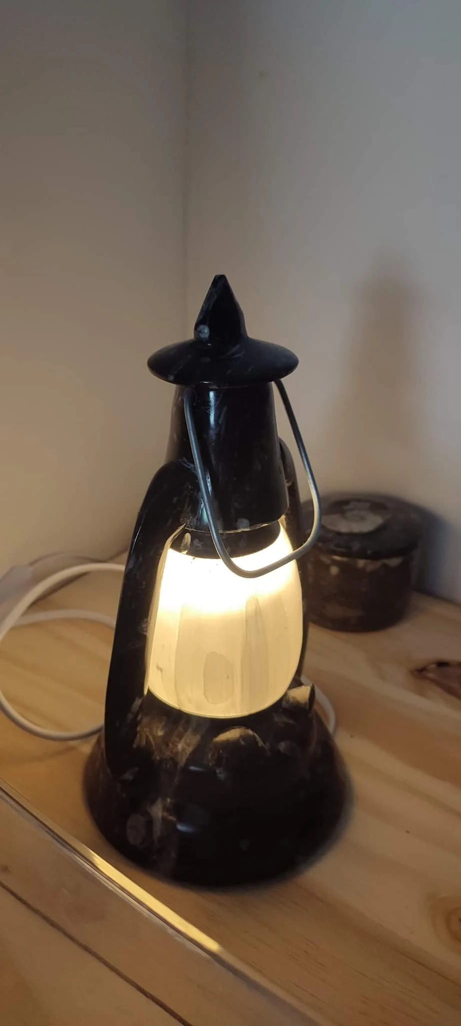 Lampe d'Orthocéras coeur de sélénite