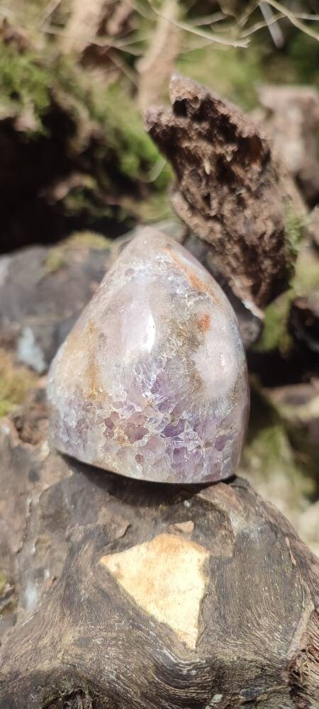 Forme libre d'Améthyste rose et d'Agate fleur