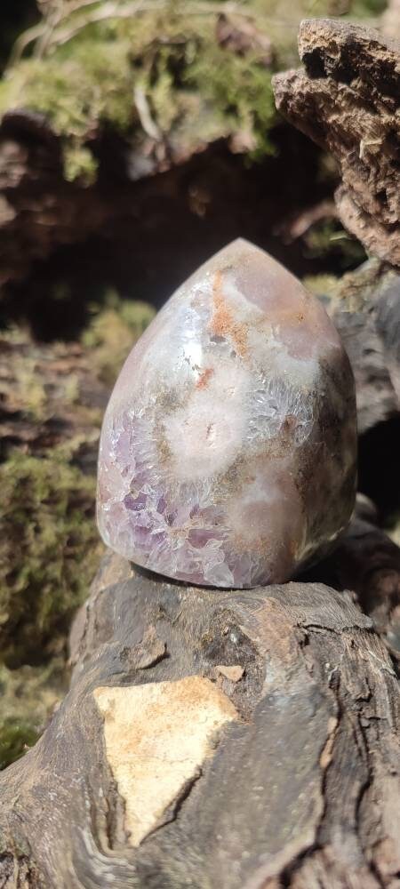 Forme libre d'Améthyste rose et d'Agate fleur