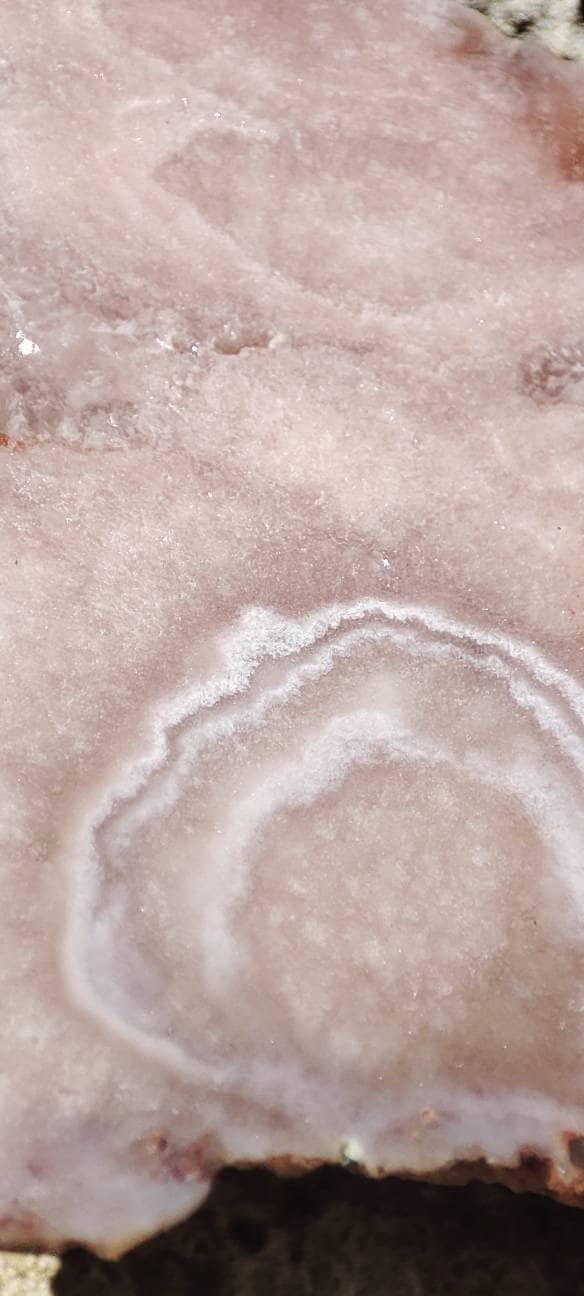 Tranche d'Améthyste rose et d'Agate fleur