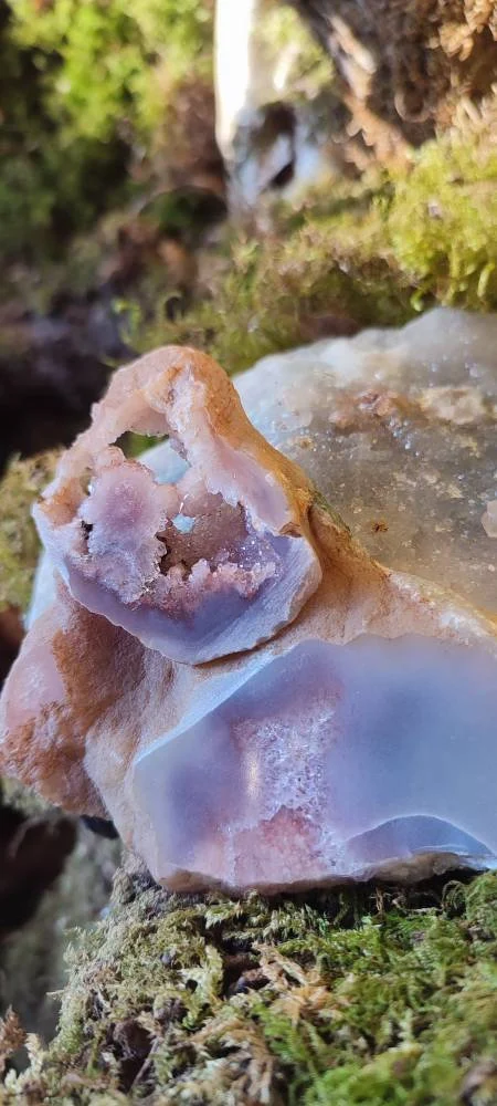 Tranche d'Améthyste rose et d'Agate fleur