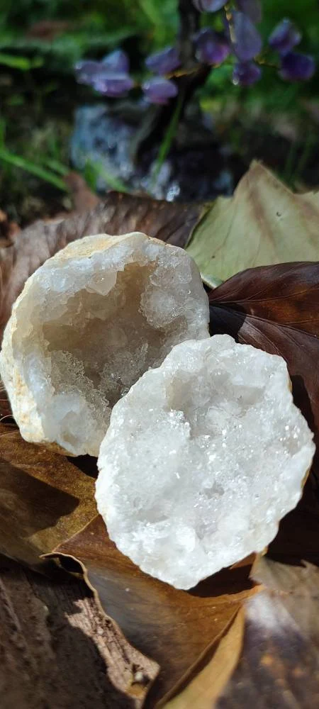 Géode entière Quartz blanc AAA