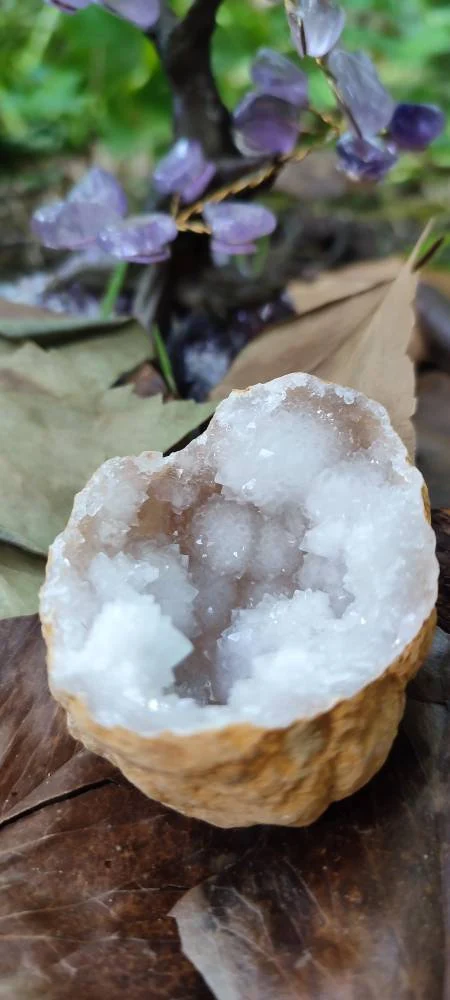 Géode entière Quartz blanc AAA