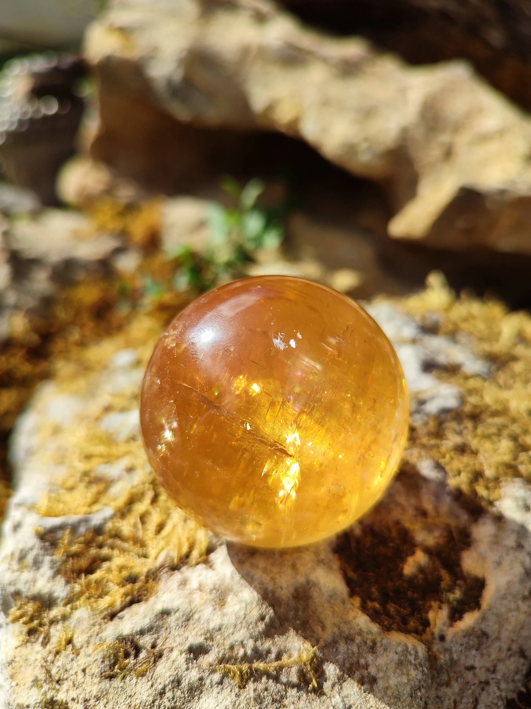 Sphère de Calcite miel