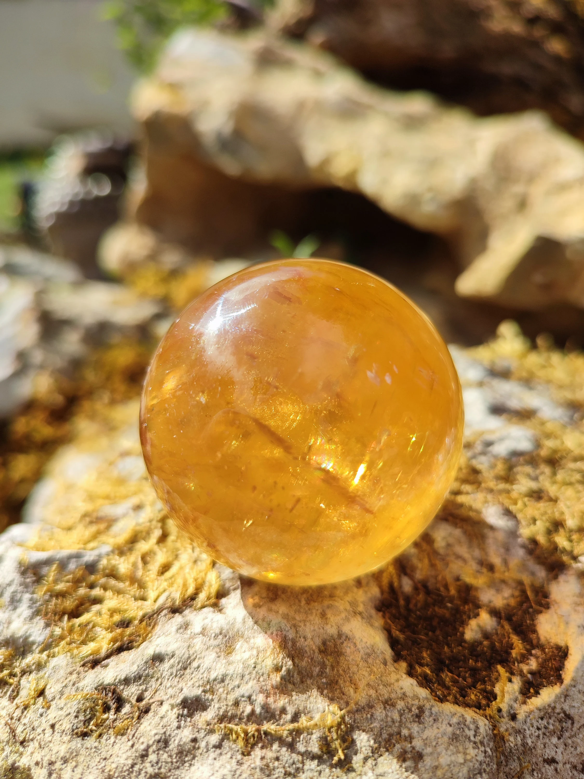 Sphère de Calcite miel