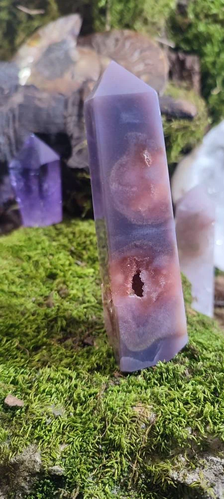 Obélisque d'Améthyste rose et d'Agate fleur