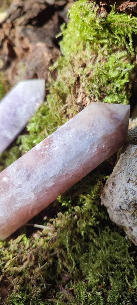 Obélisque d'Améthyste rose et d'Agate fleur