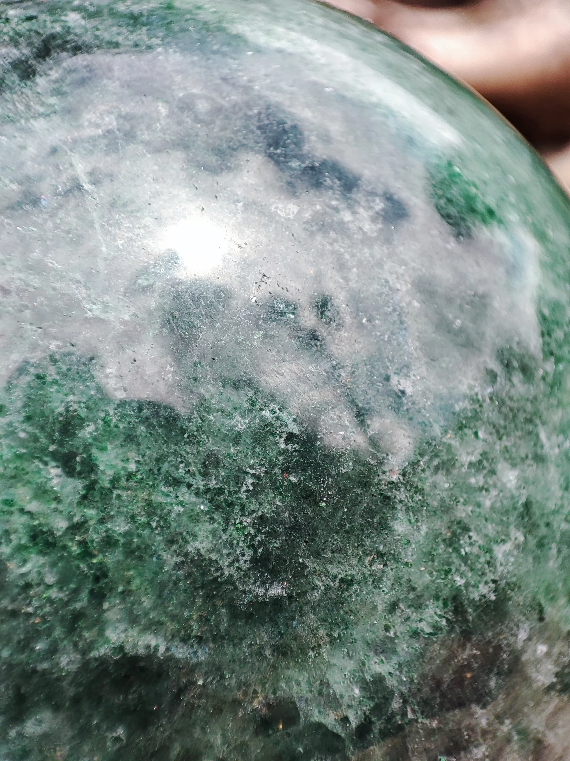 Sphère de Quartz fraise vert