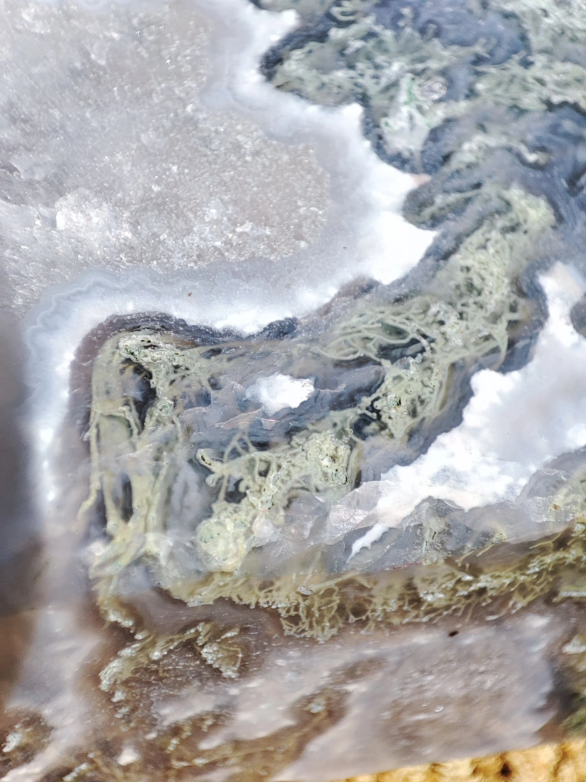 Obélisque Agate mousse