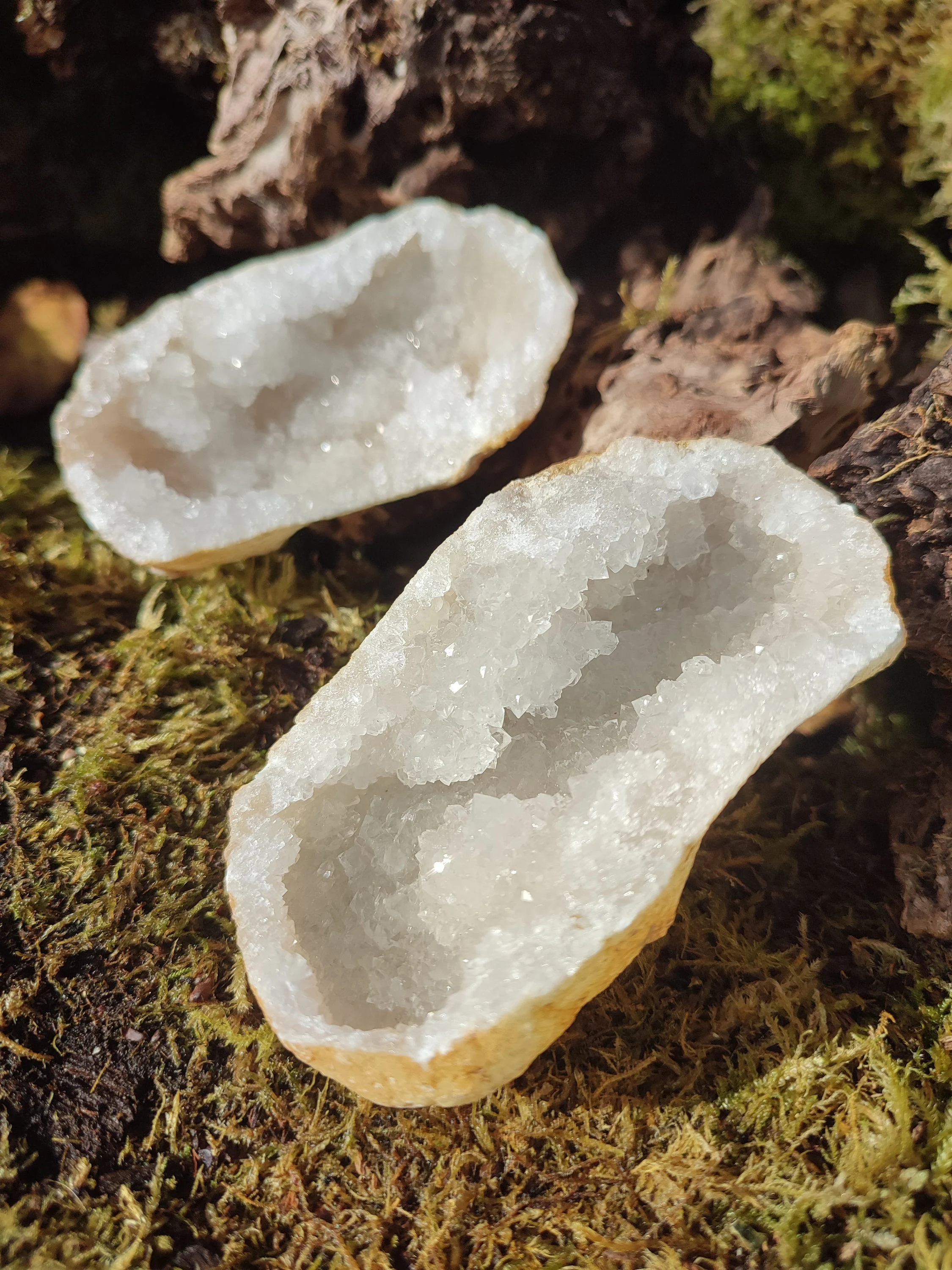 Géode entière Quartz blanc AAA