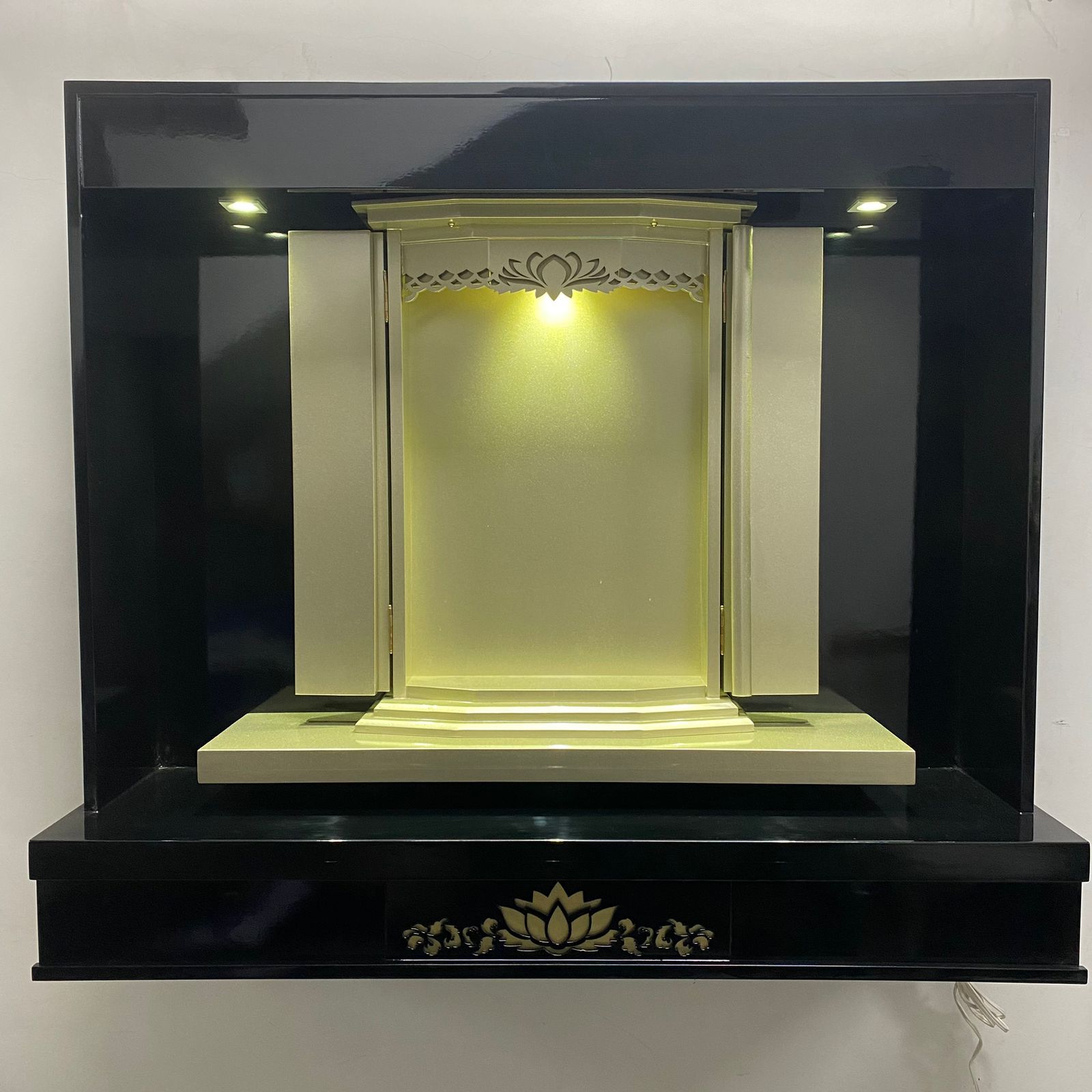 Painel Composto - Preto/Dourado