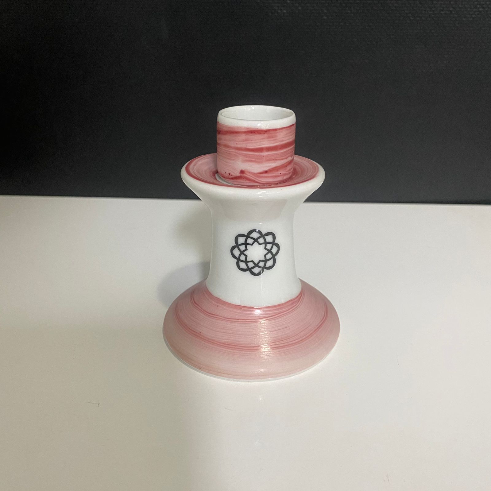 Castiçal de Porcelana Médio - Rosa