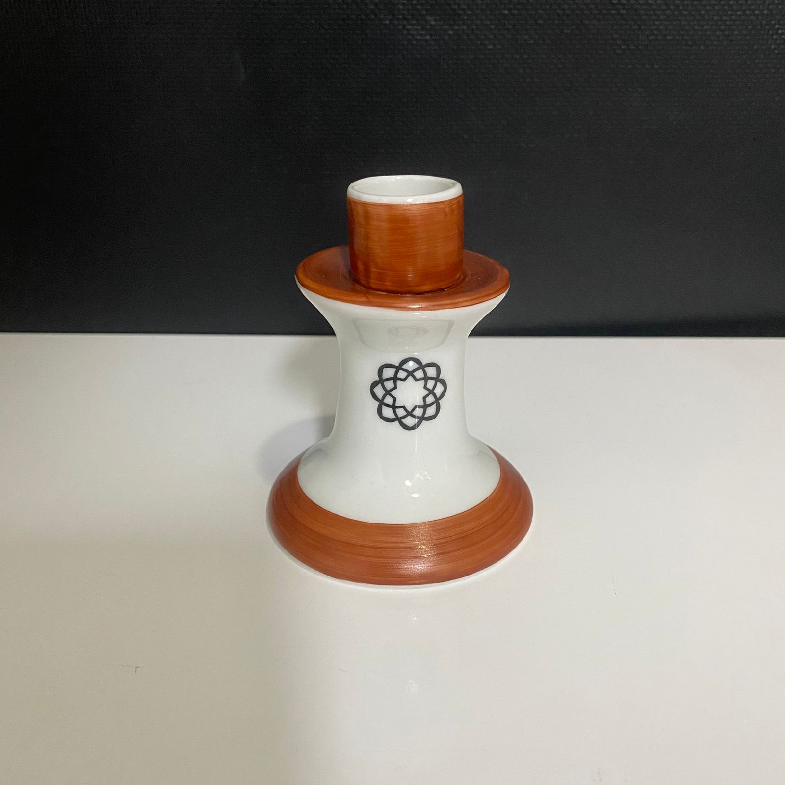 Castiçal de Porcelana Médio - Mogno/Branco