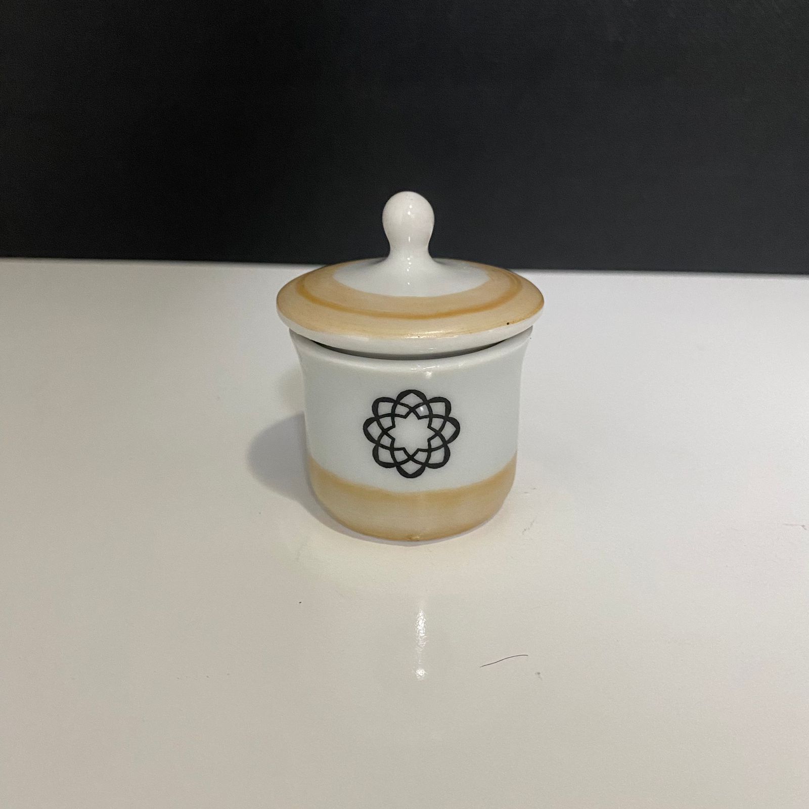 Copinho de Porcelana Mini - Bege/Branco