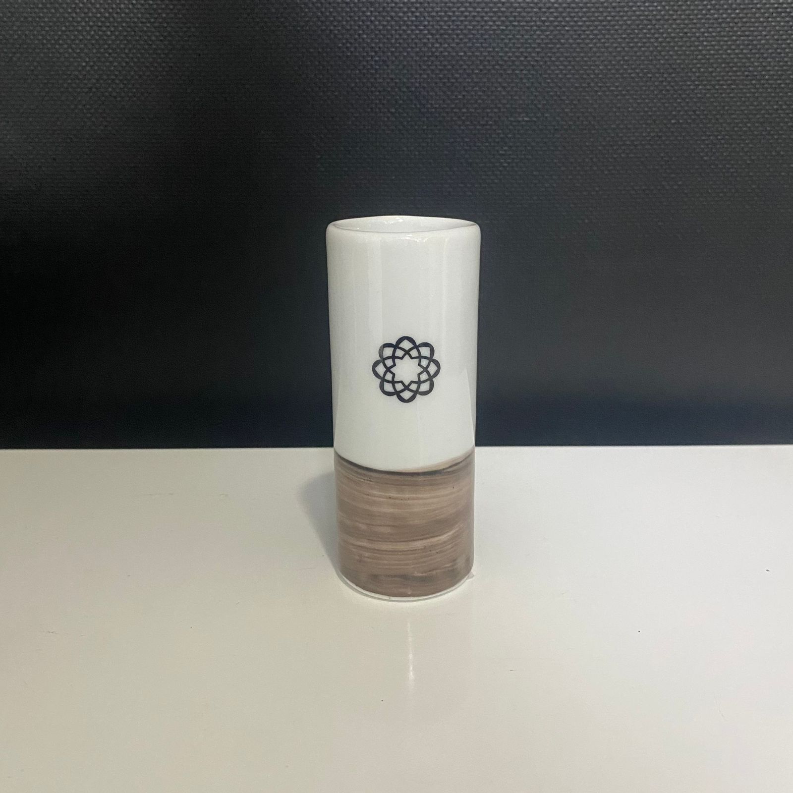 Tubo de Porcelana - Café/Branco