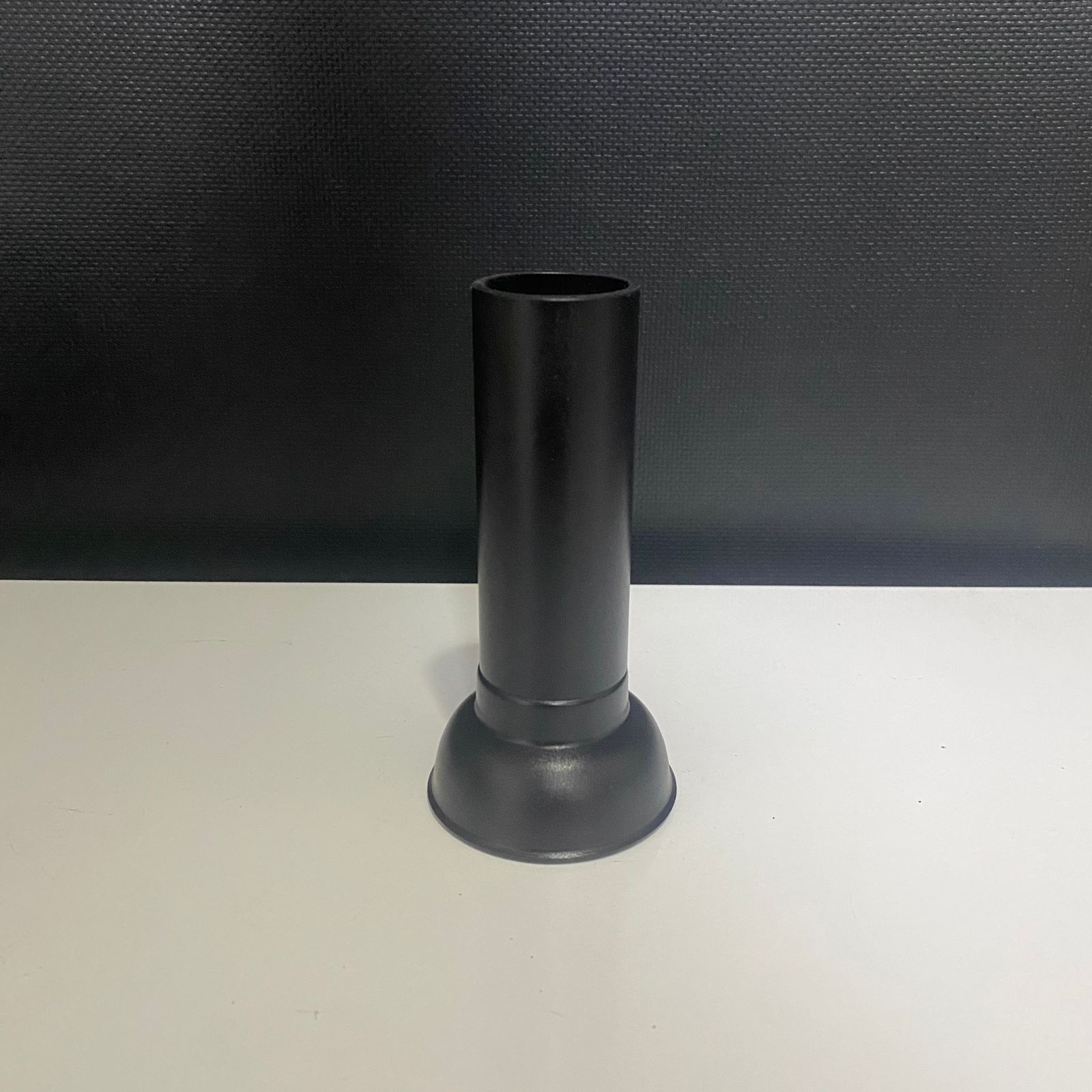 Tubo de Metal - Preto