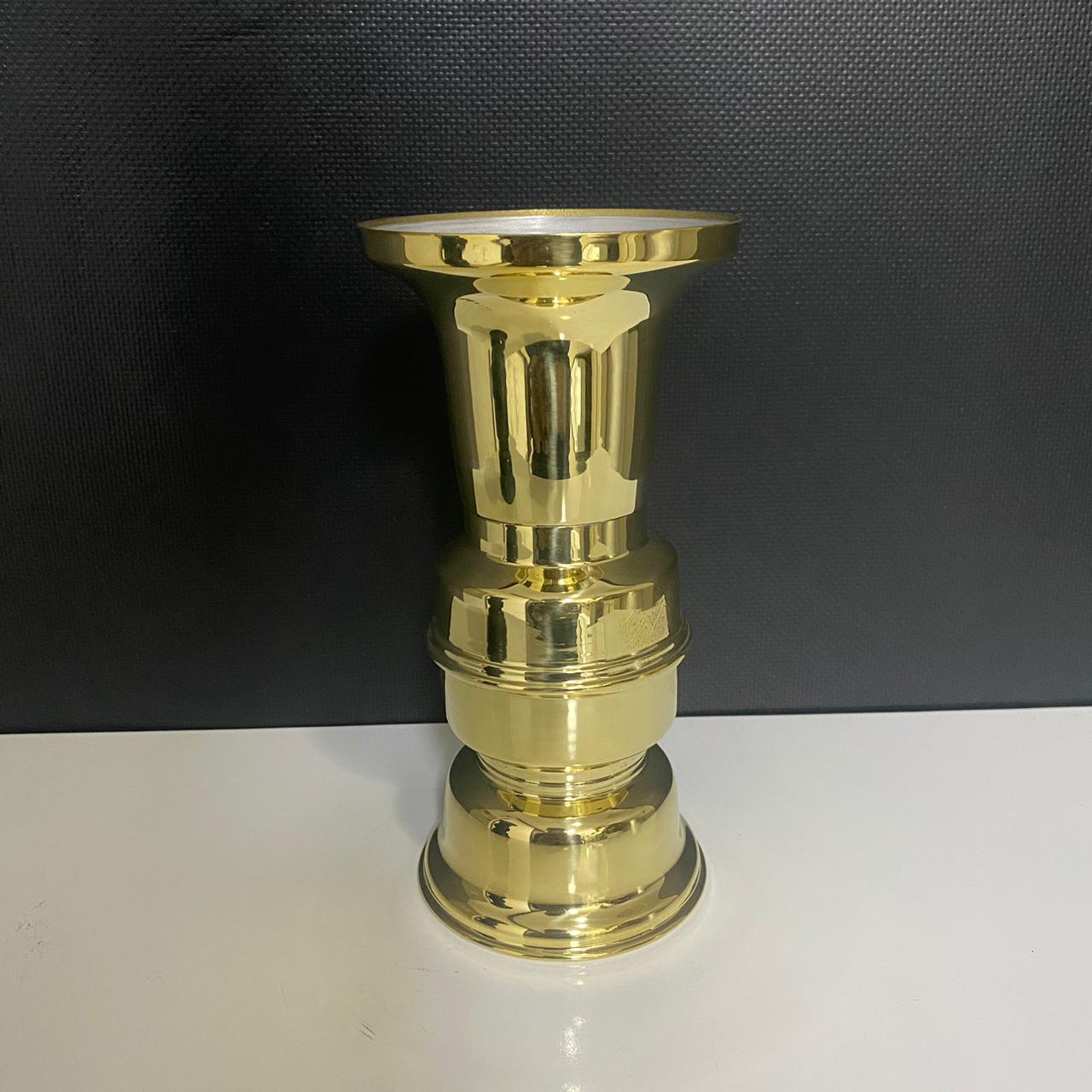 Vaso de Metal no. 3 - Latão