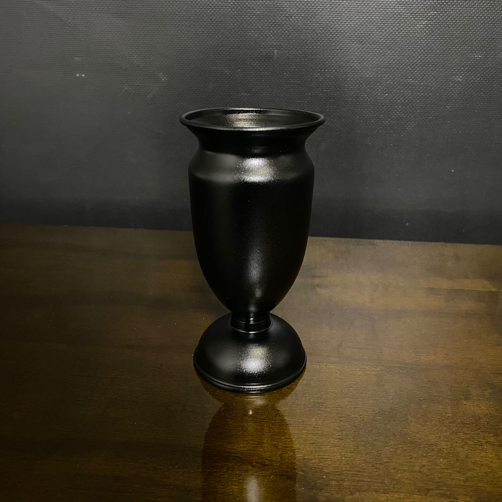 Vaso de Metal T90 - Preto