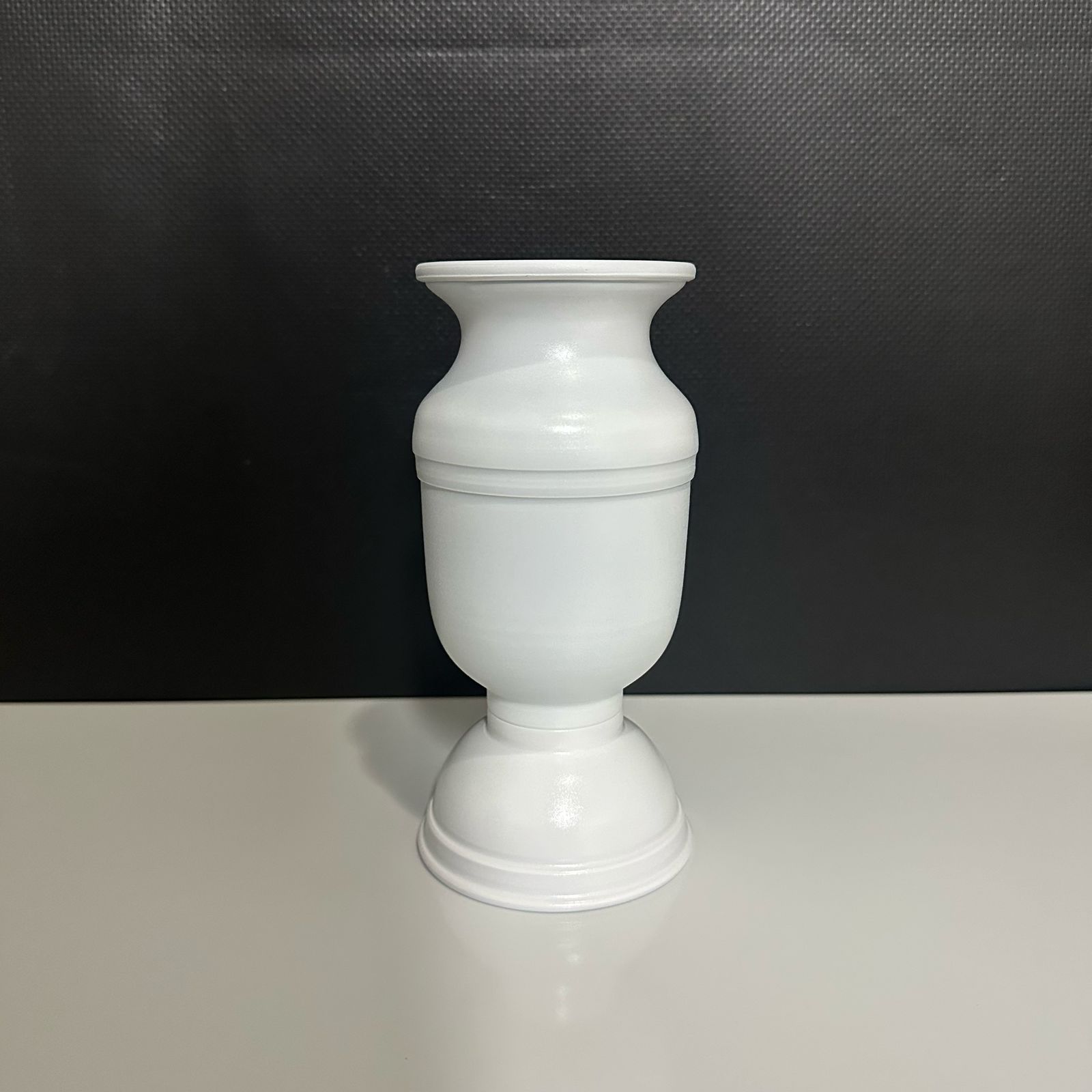 Vaso de Metal 01 - Branco
