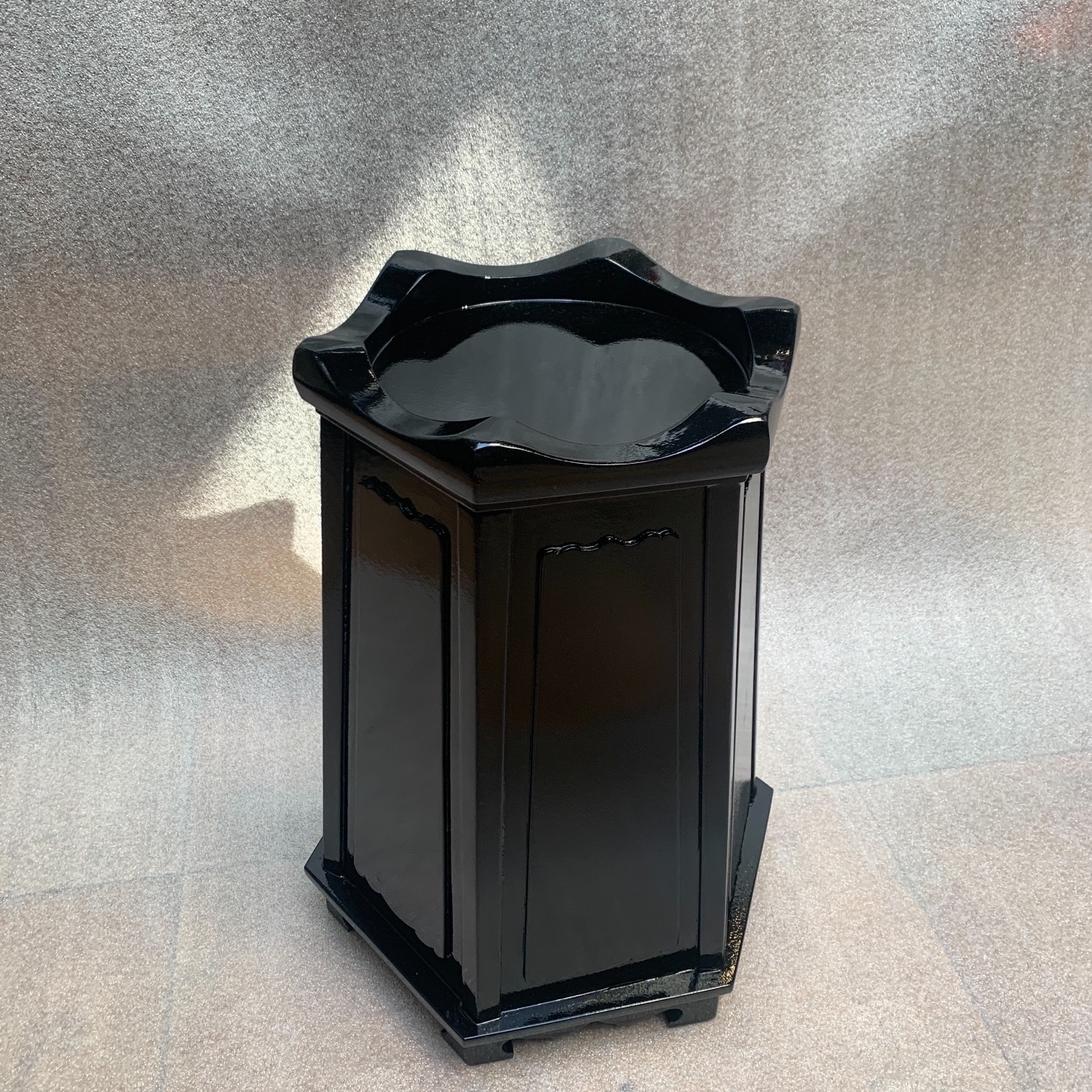 Base de sino -  Preto