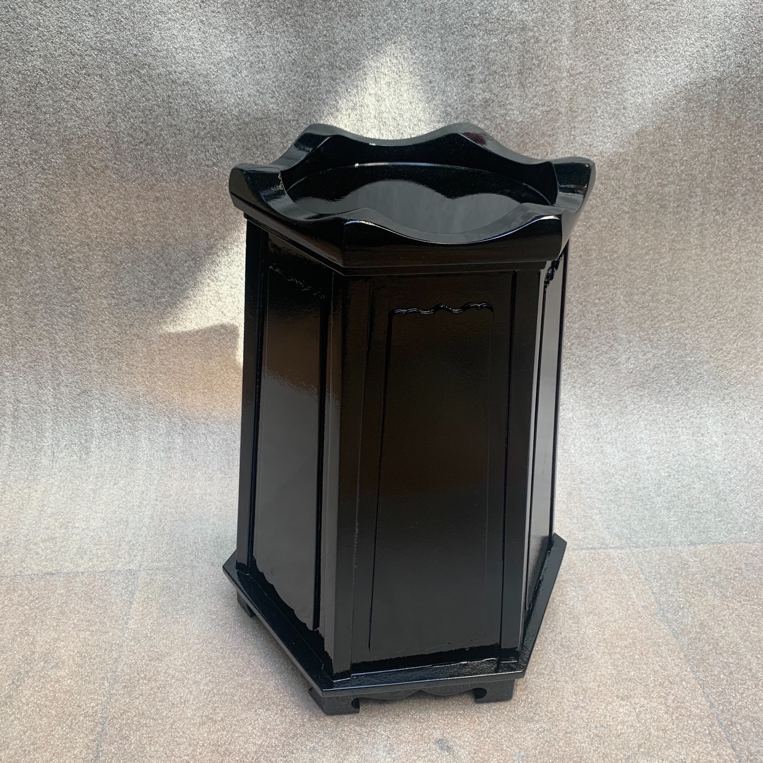 Base de sino -  Preto