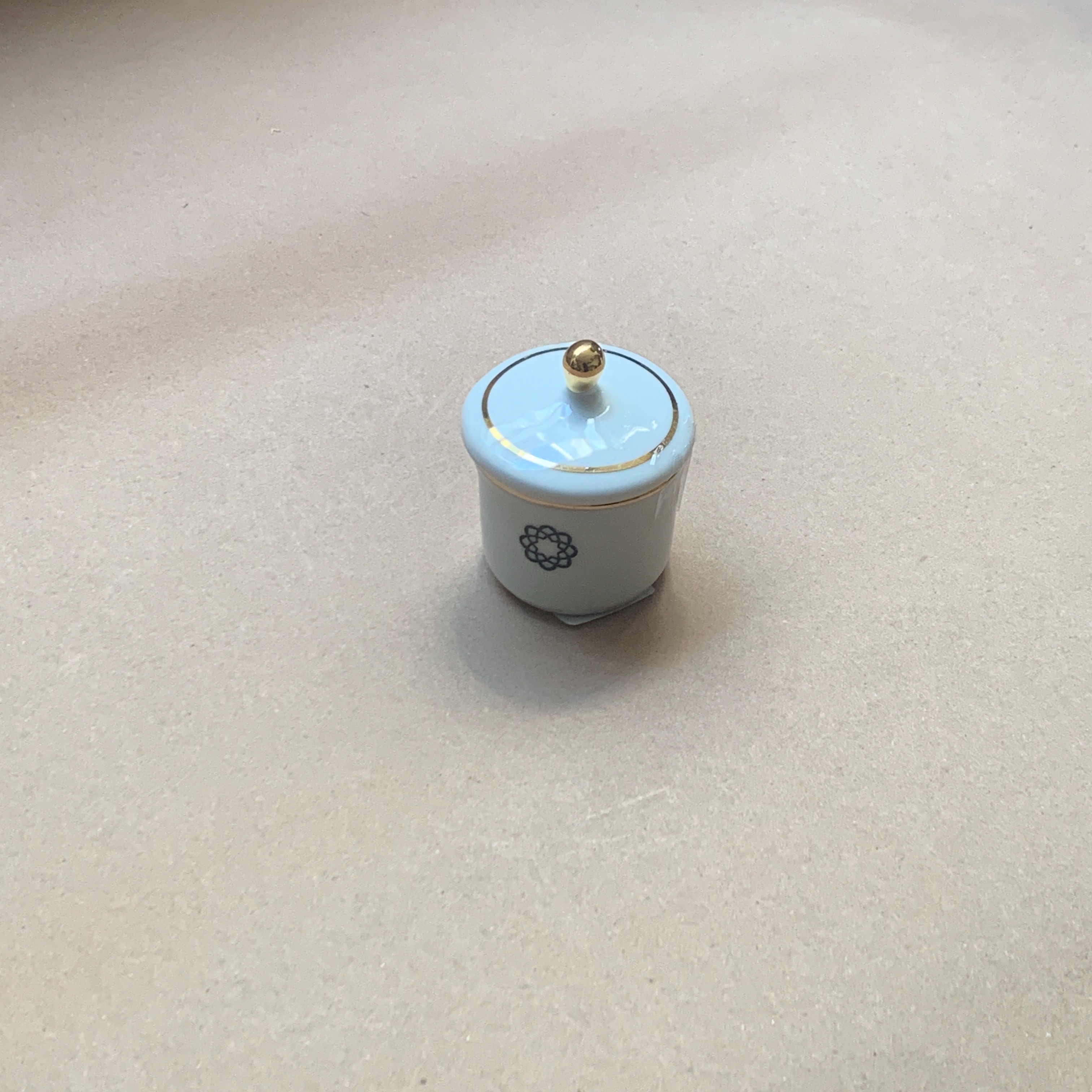 Copinho Porcelana Mini - Branco/Dourado