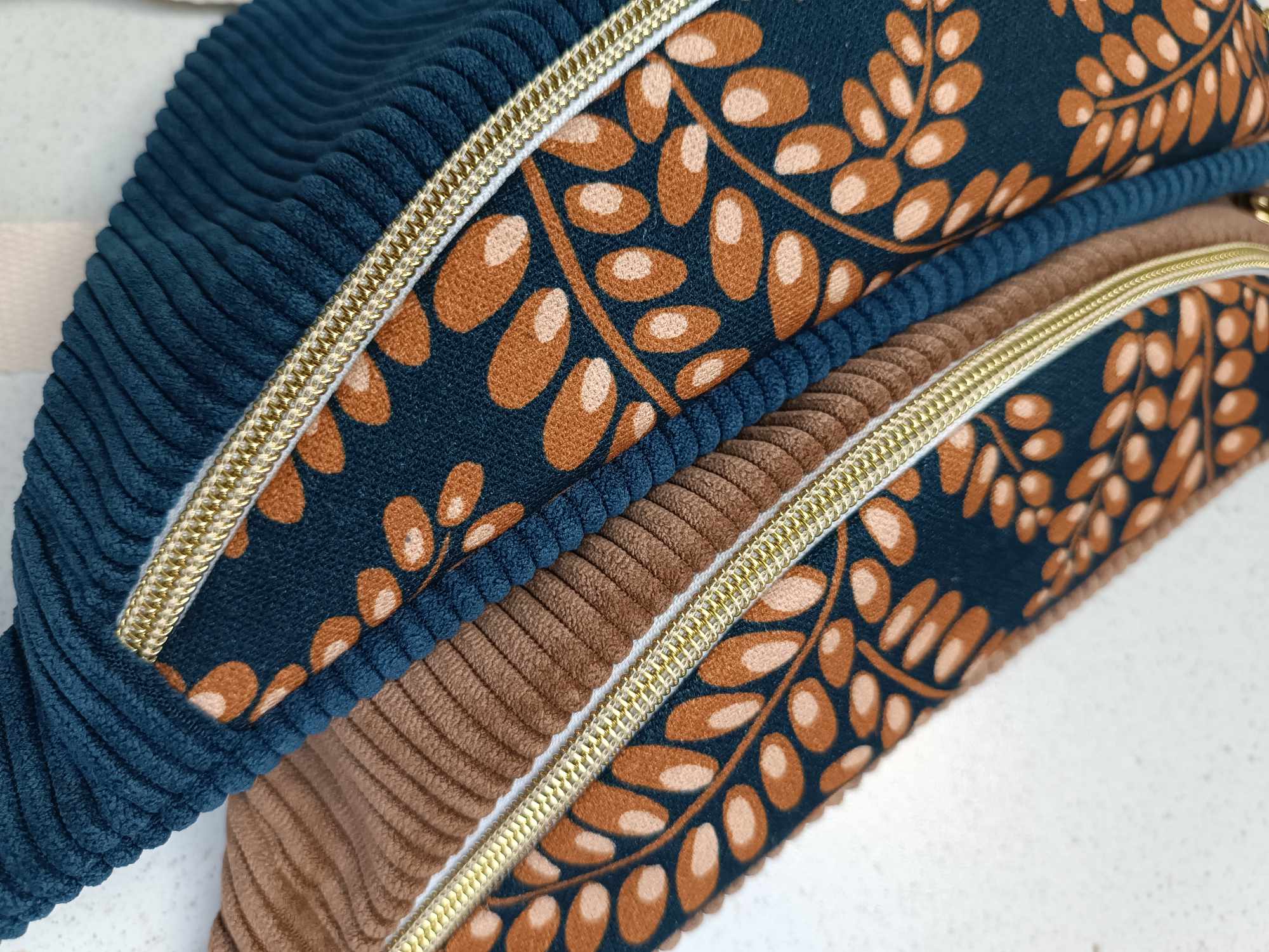 Sac Banane - Les unies - velours côtelé marine et marron