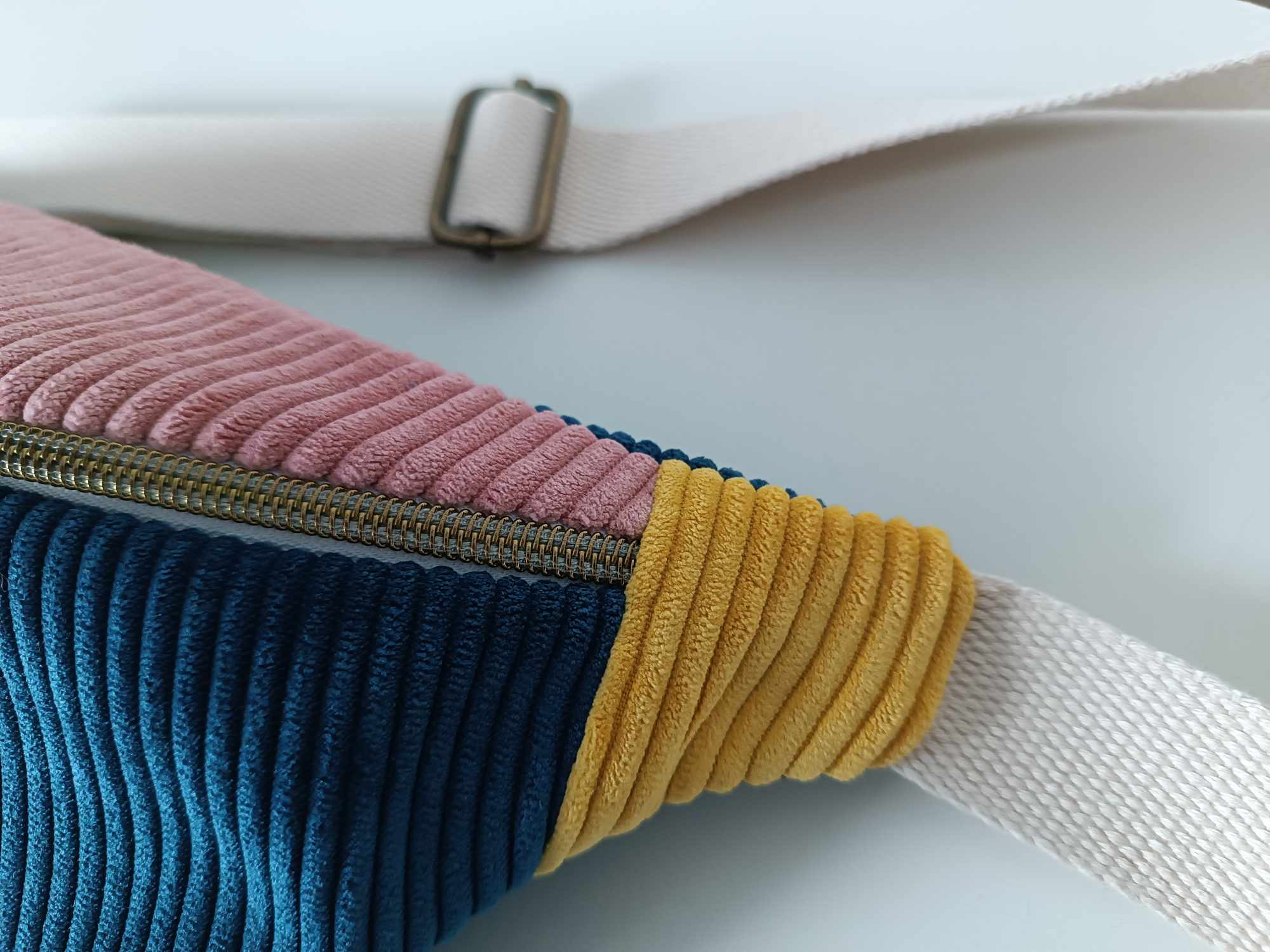 Sac Banane - Velours - Trio de couleurs - Bord de mer