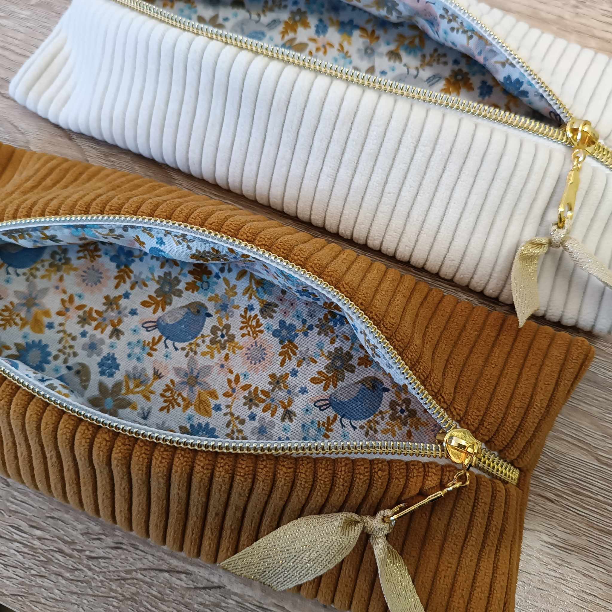 Trousse plate  - L'écolière 