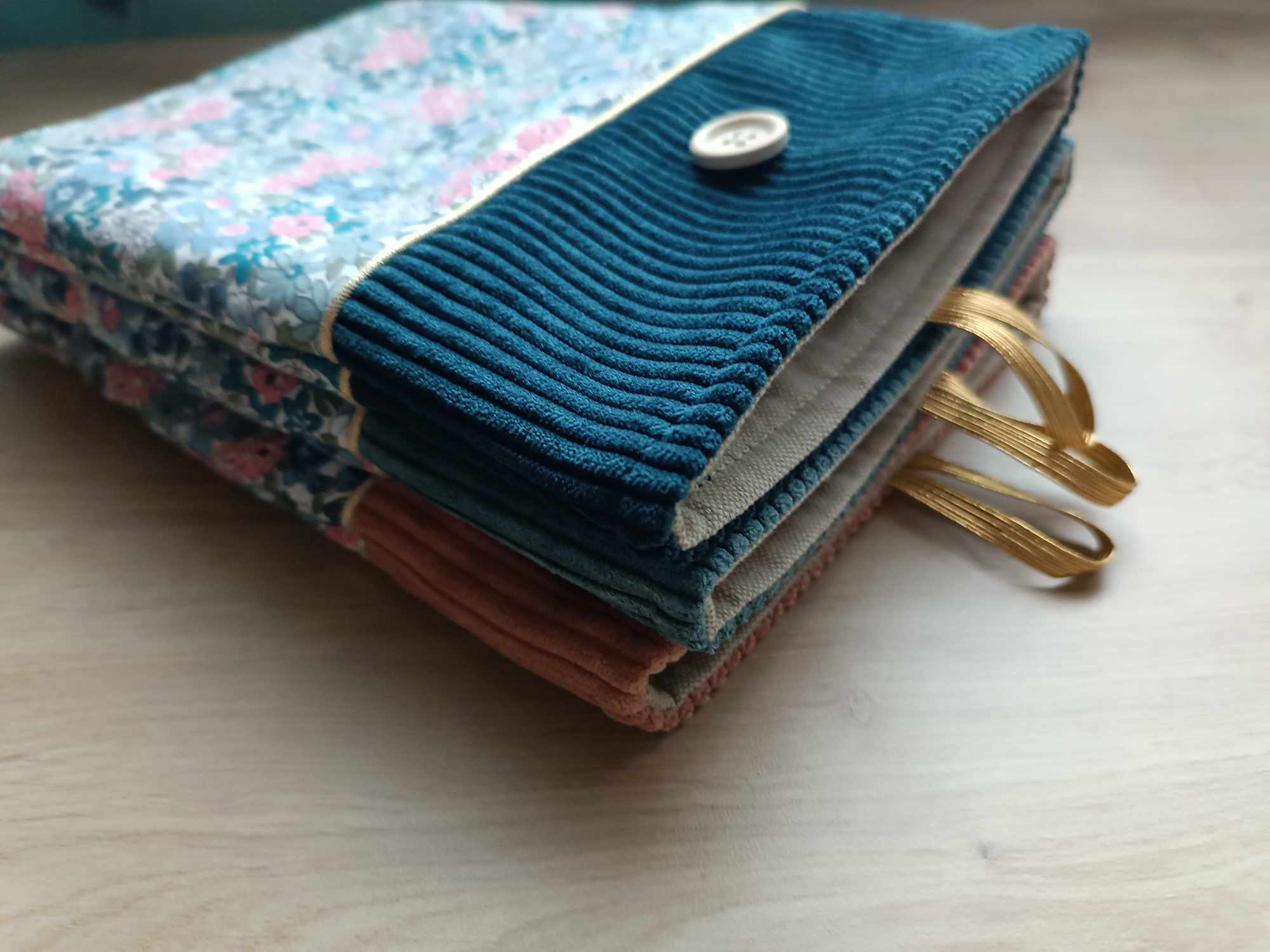 Pochette à livre - le pouvoir des fleurs