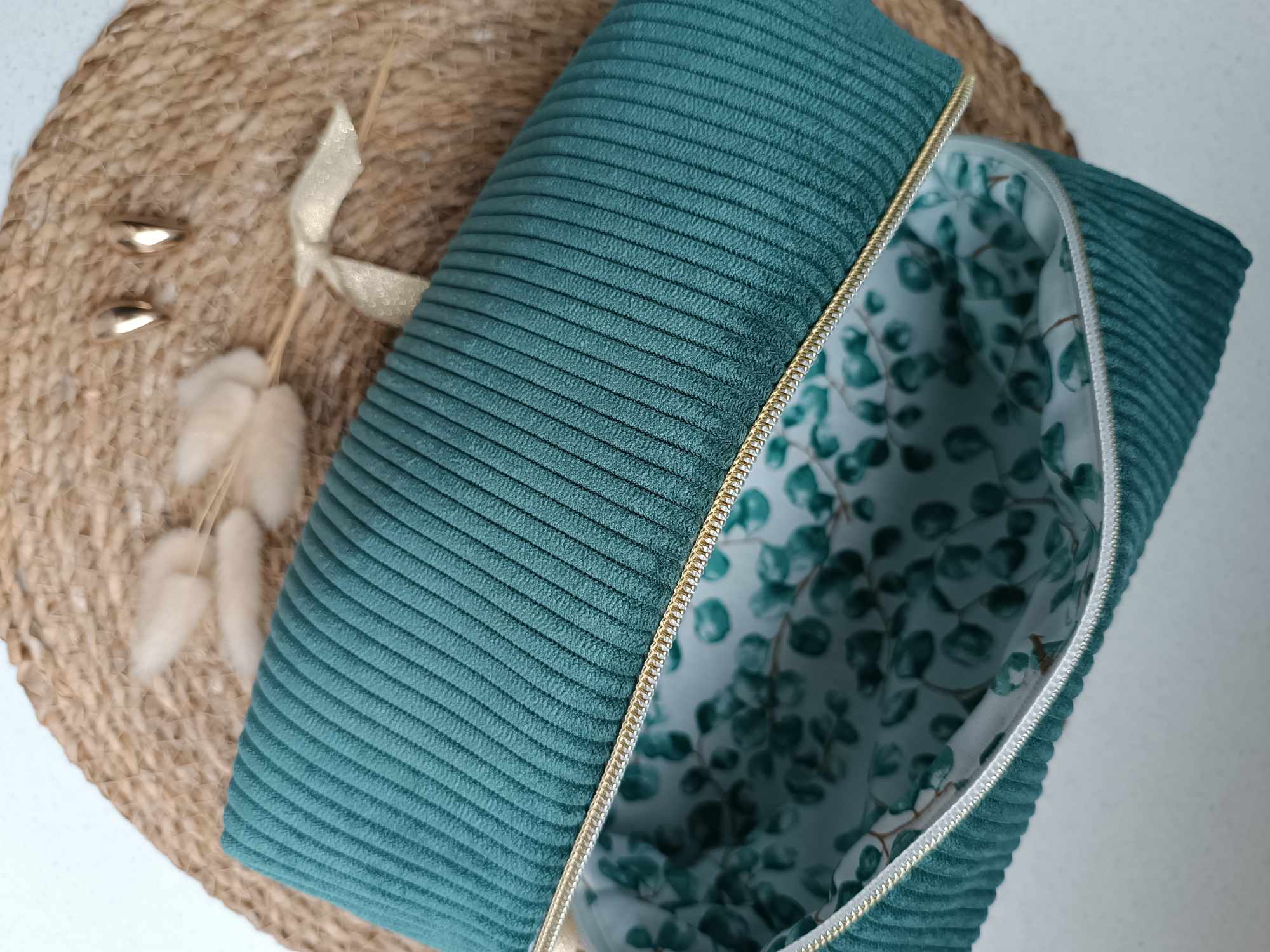 Trousse de toilette en velours côtelé - Menthe