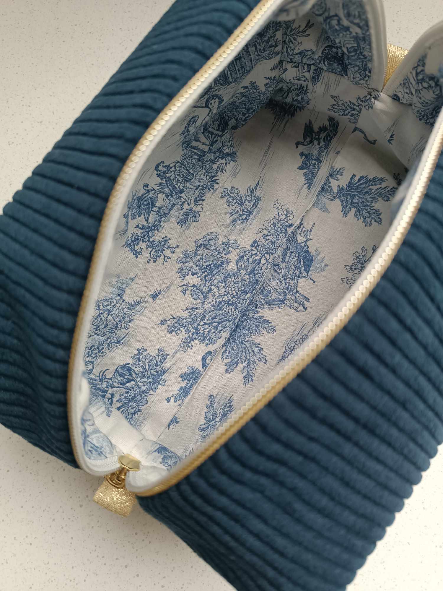 Trousse velours côtelé et toile de jouy