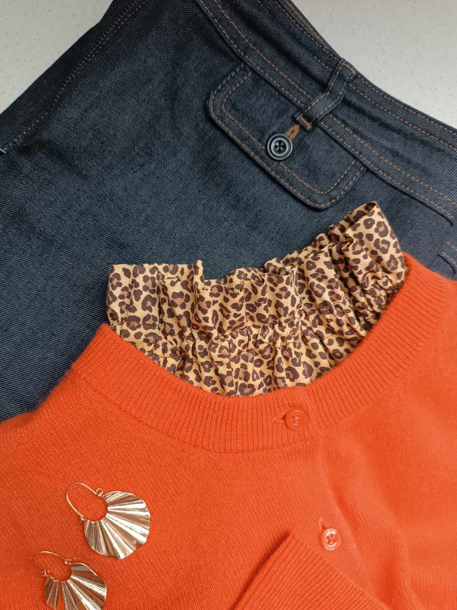 Col FROUFROU volanté Léopard