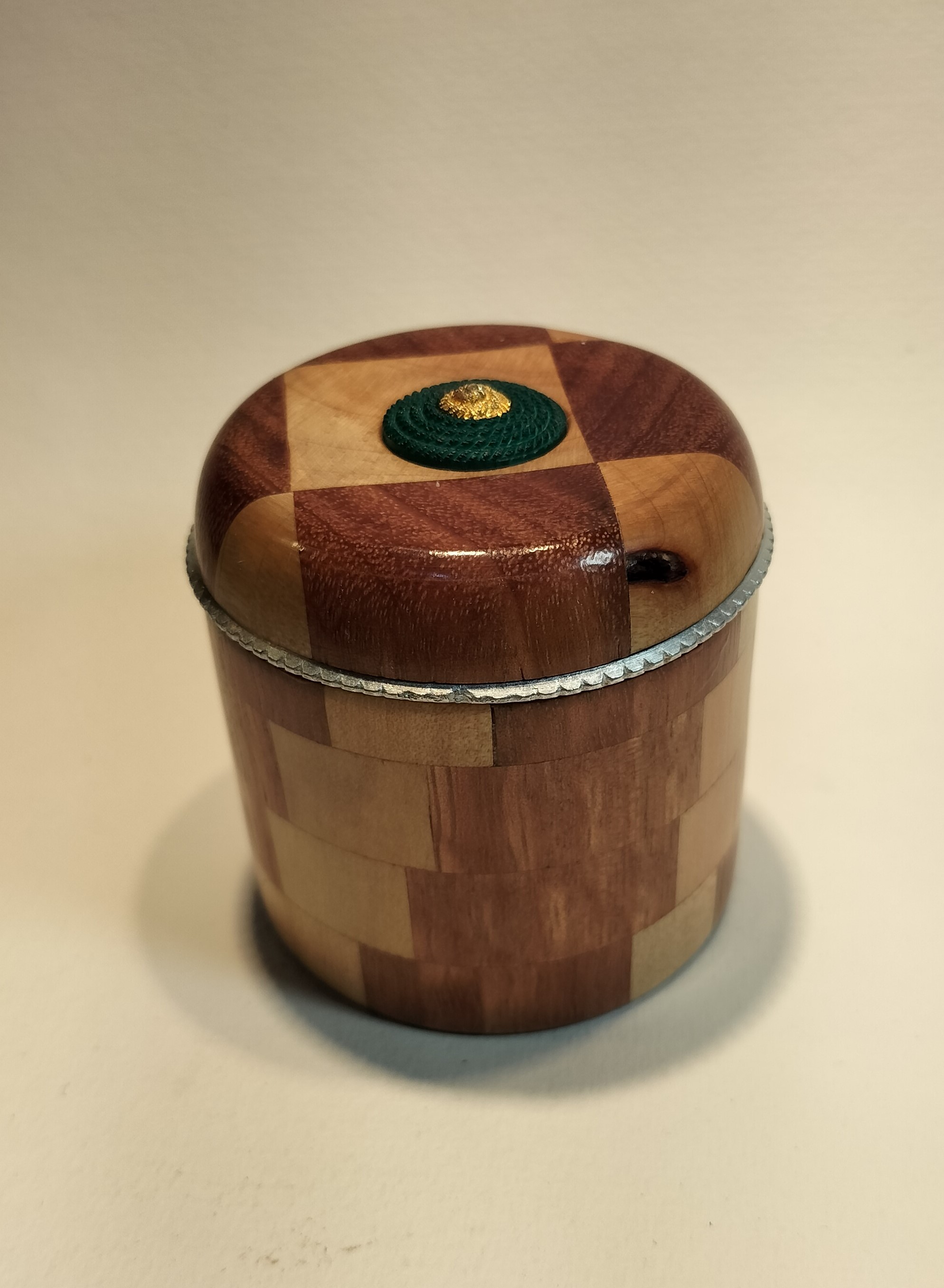 Laminated Box with lid and coin insert