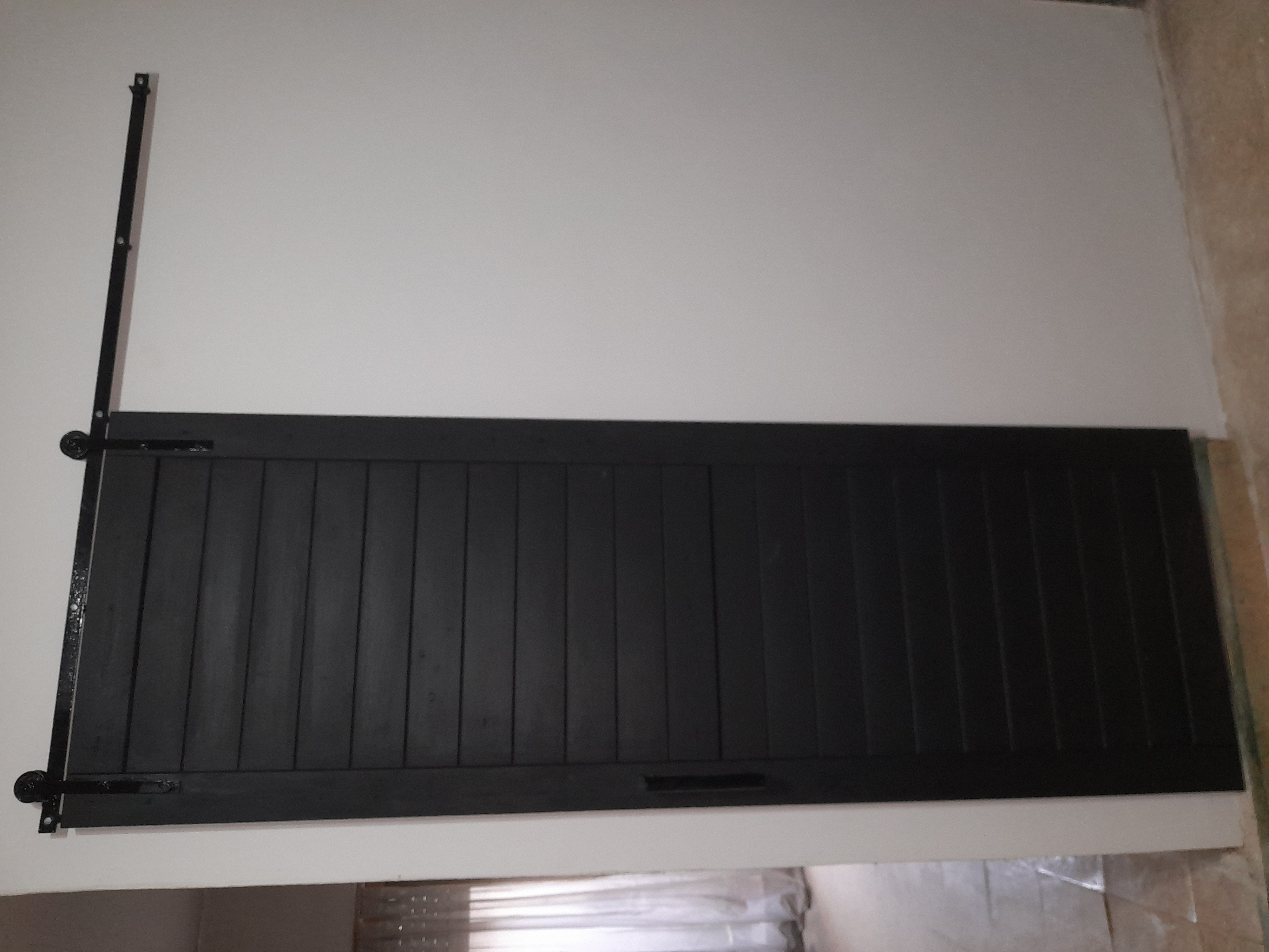 Puerta Granero Satinado Negro