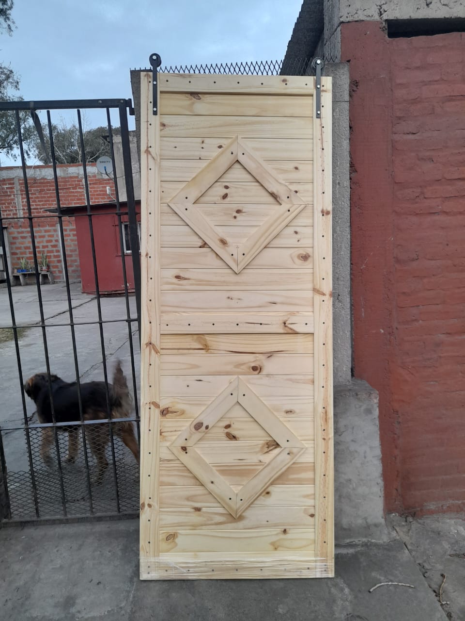 Puerta Granero en Crudo