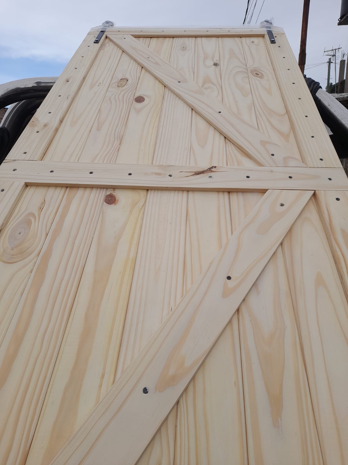 Puerta Granero en Crudo